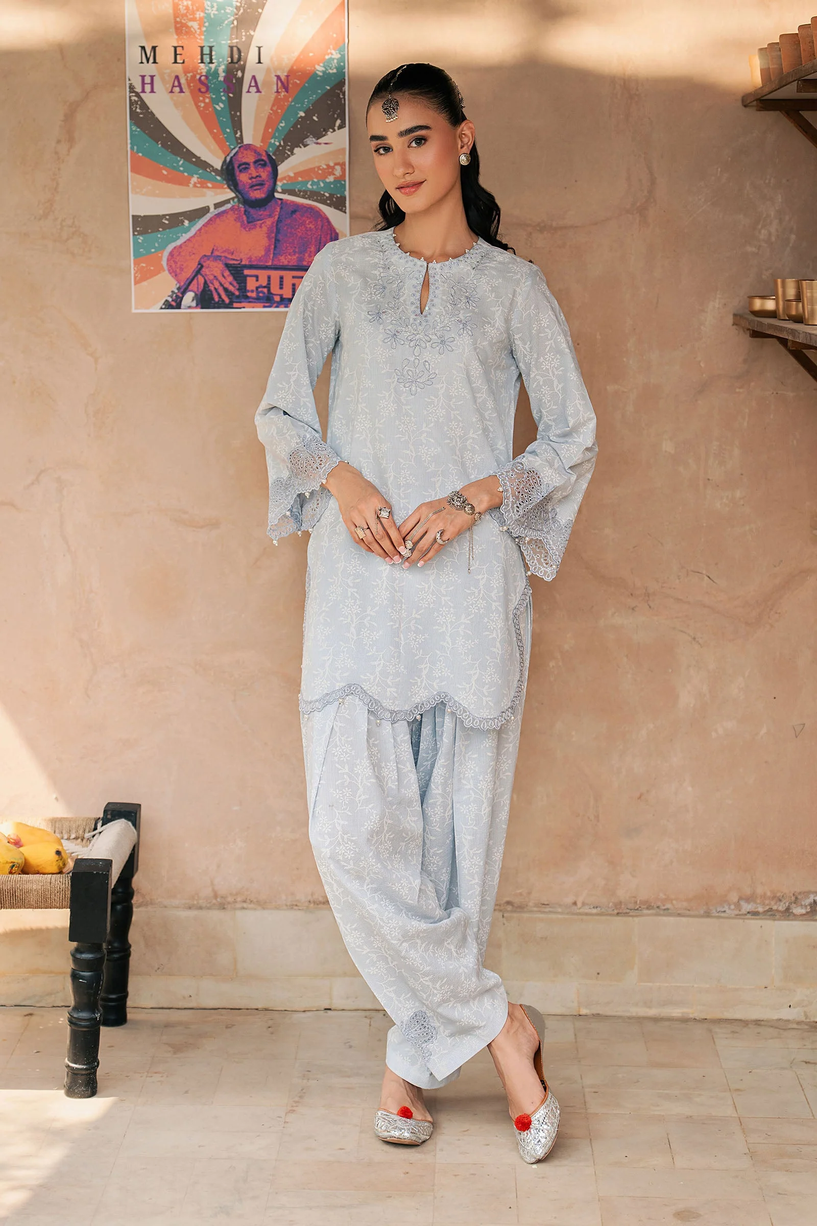 2 Piece Embroidered Lawn Suit - Image 3