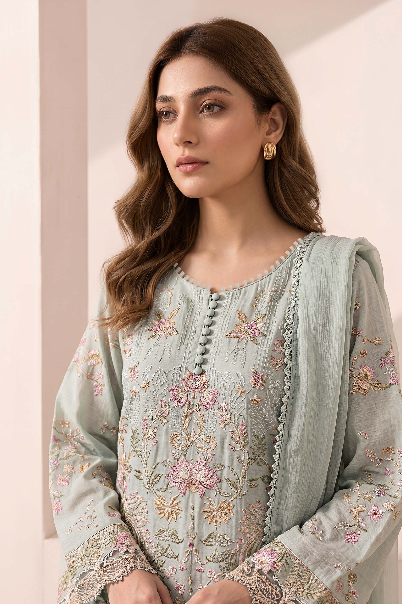 3 Piece Embroidered Dobby Jacquard Suit - Image 2