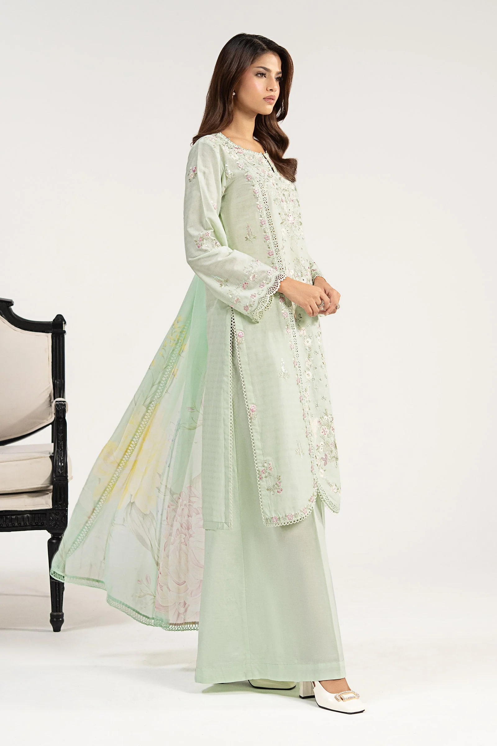 3 Piece Embroidered Dobby Jacquard Suit - Image 4