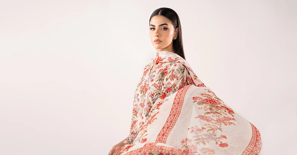 3 Piece Embroidered Lawn Suit - Image 9