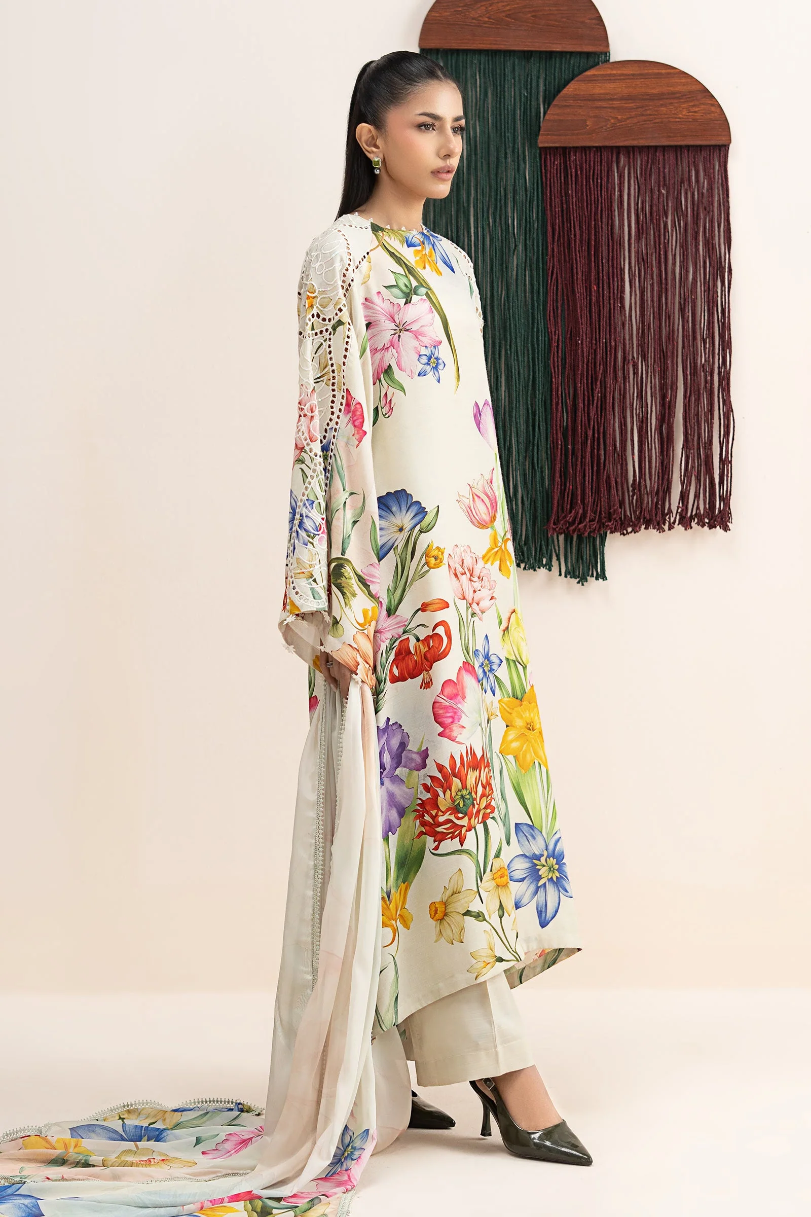 3 Piece Embroidered Raw Silk Suit - Image 12
