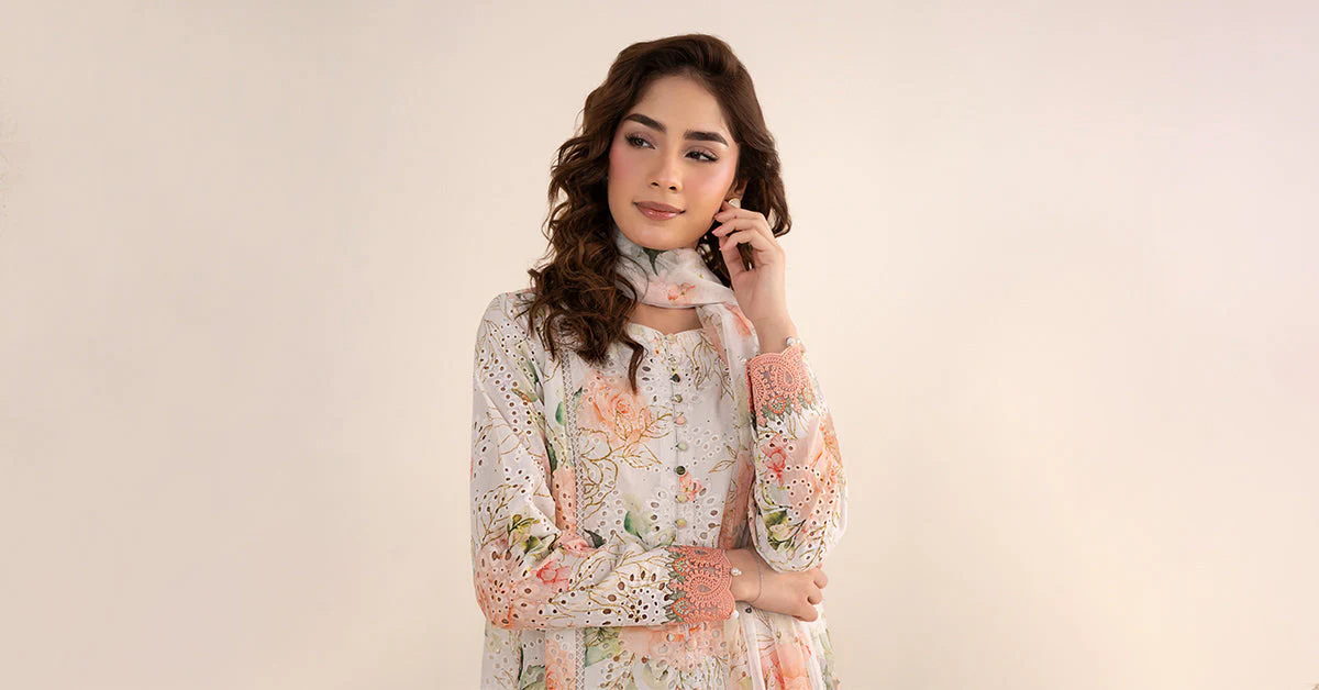 3 Piece Embroidered Lawn Suit - Image 18