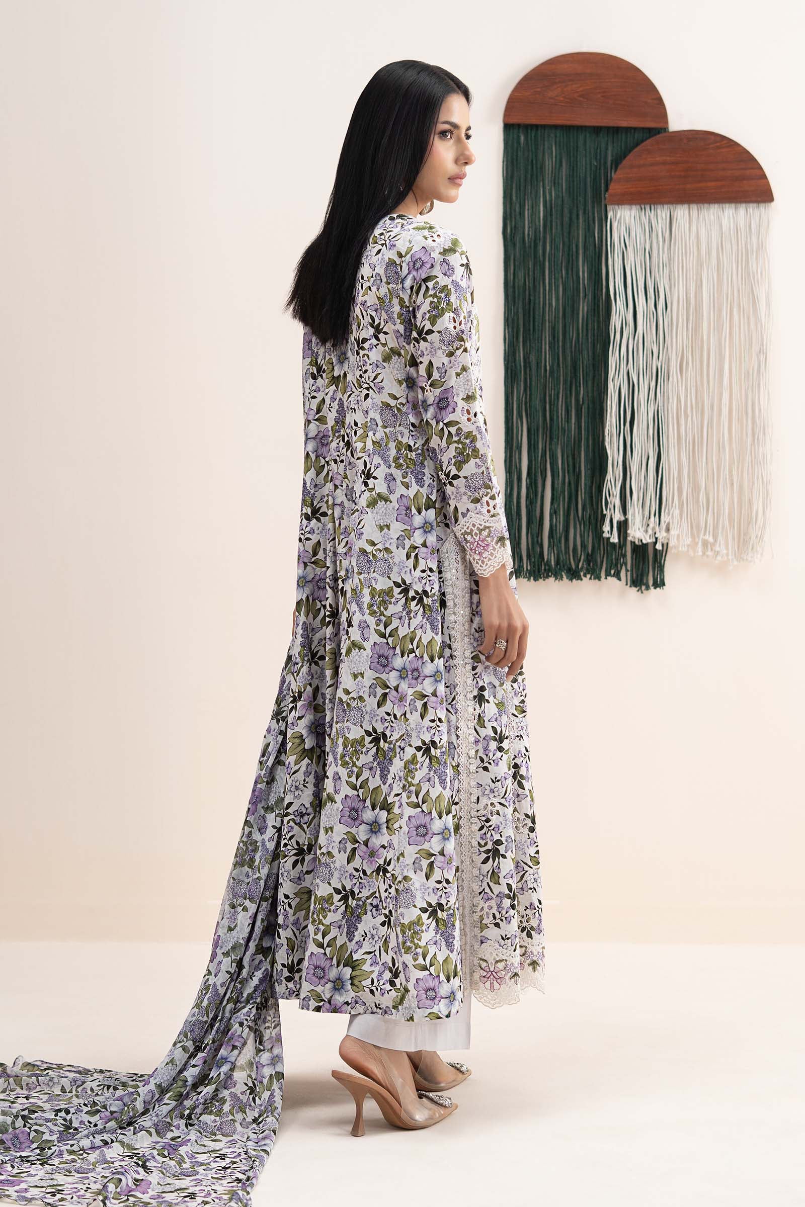 3 Piece Embroidered Lawn Suit - Image 10