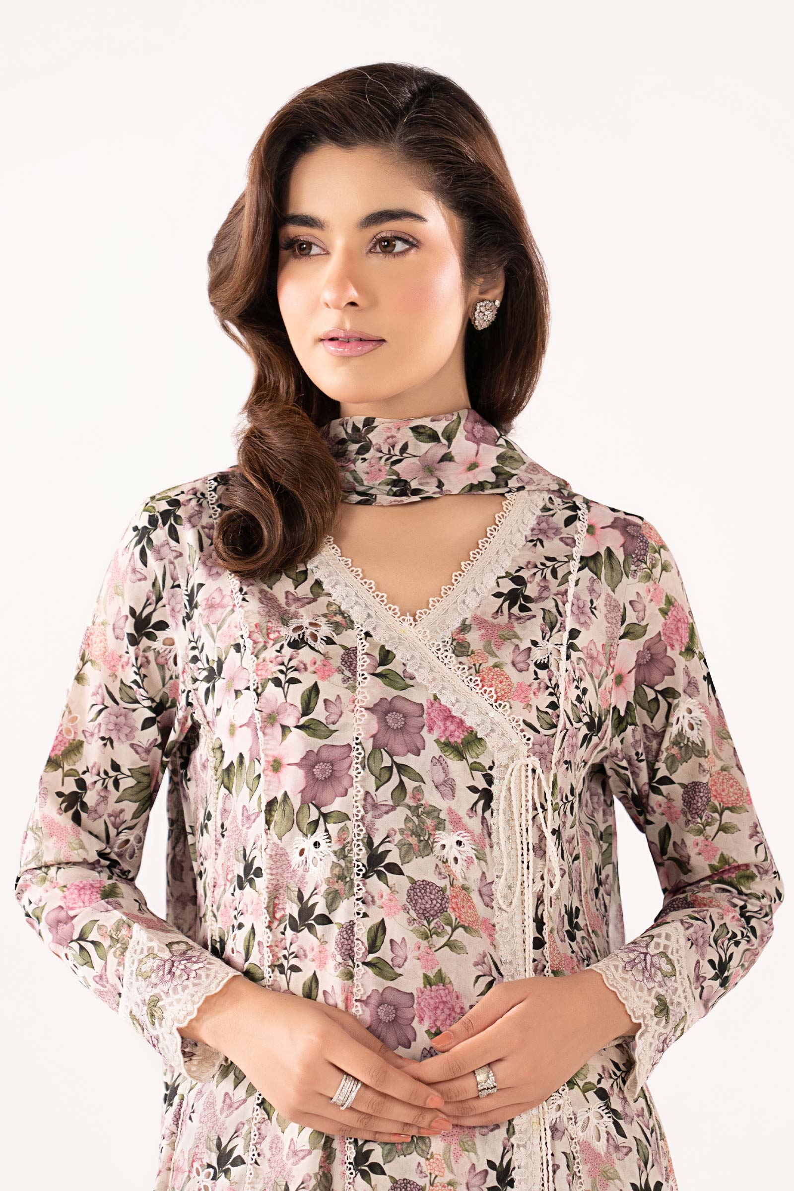 3 Piece Embroidered Lawn Suit - Image 2