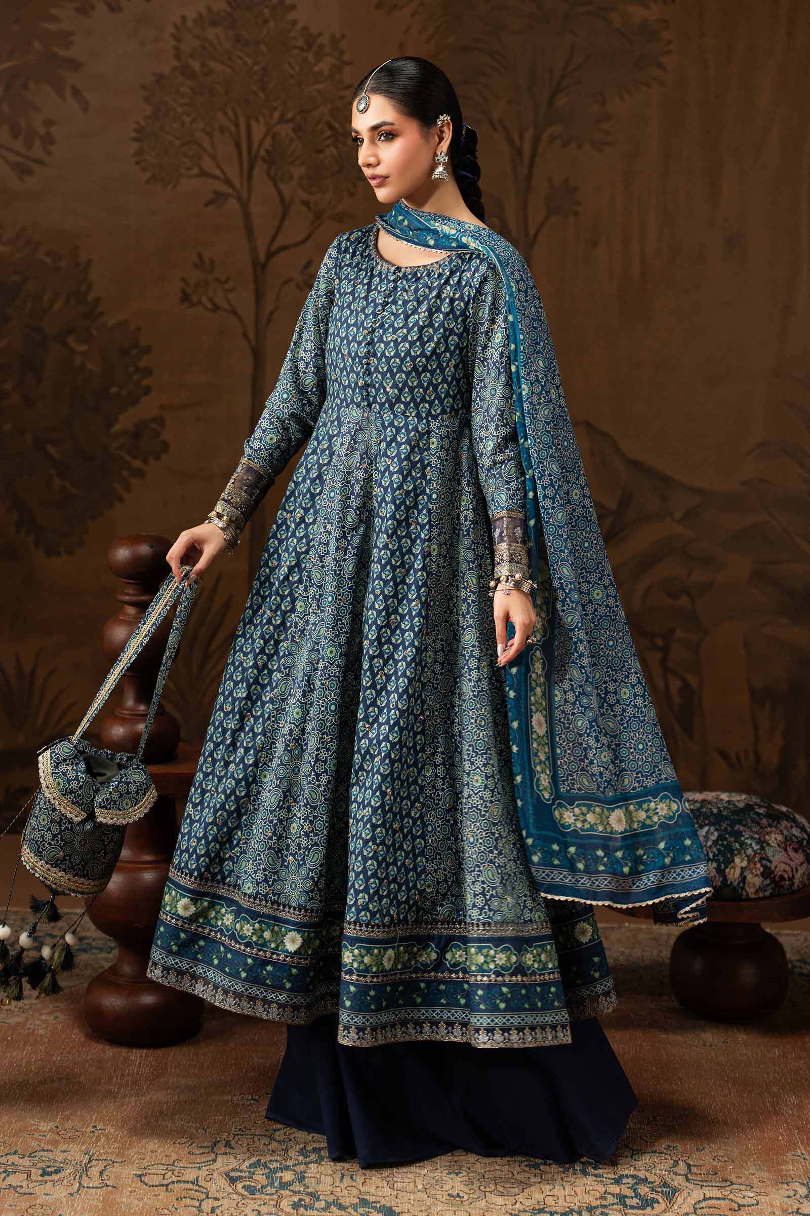 3 Piece Embroidered Lawn Suit - Image 7