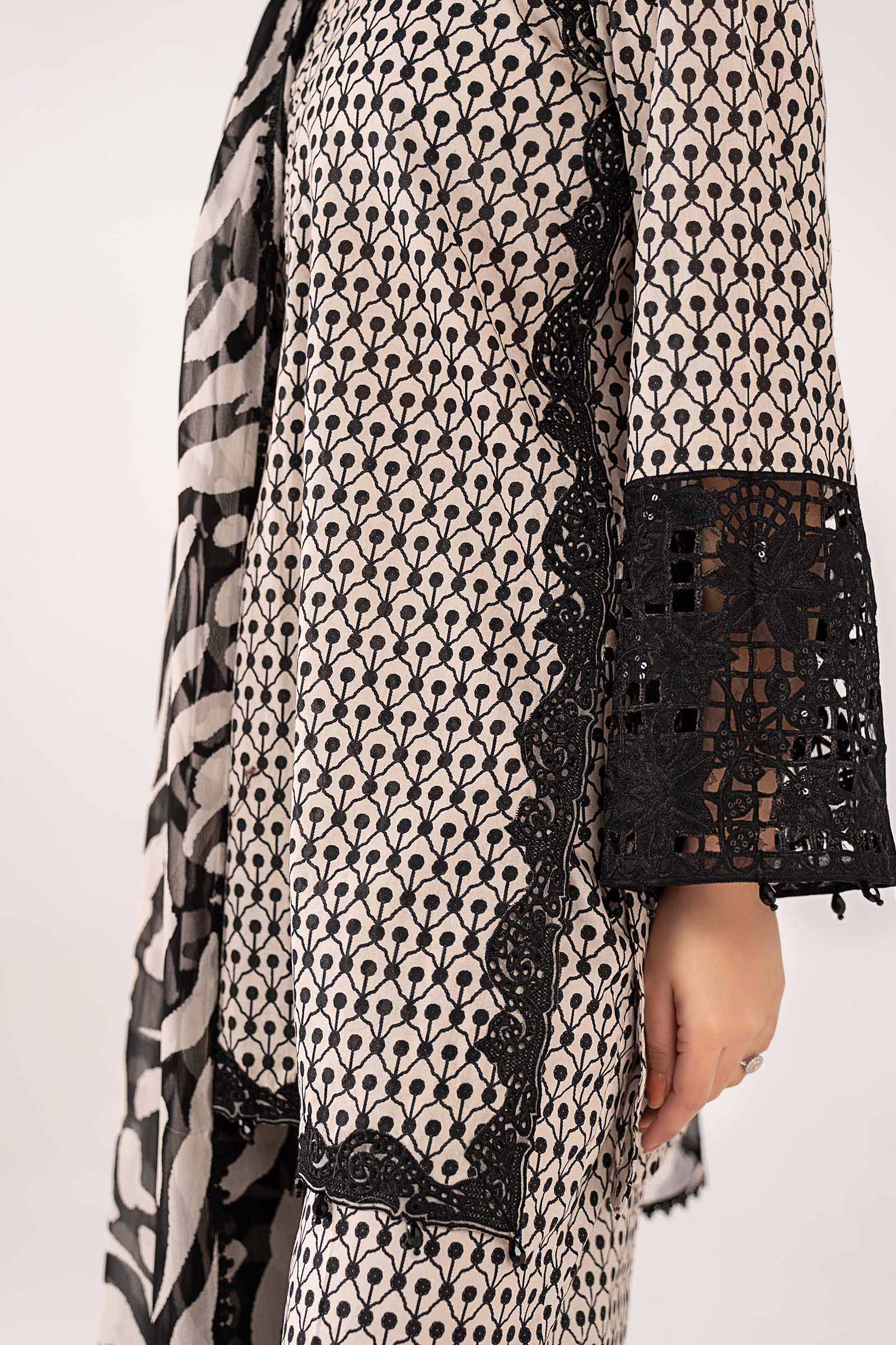 3 Piece Embroidered Lawn Suit - Image 6