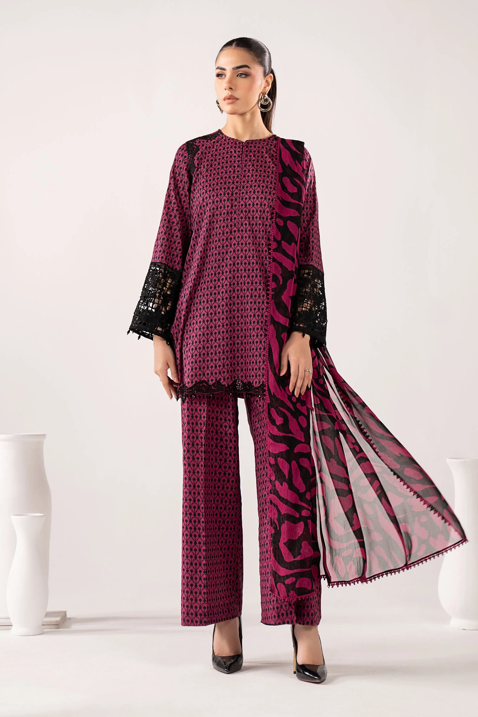 3 Piece Embroidered Lawn Suit