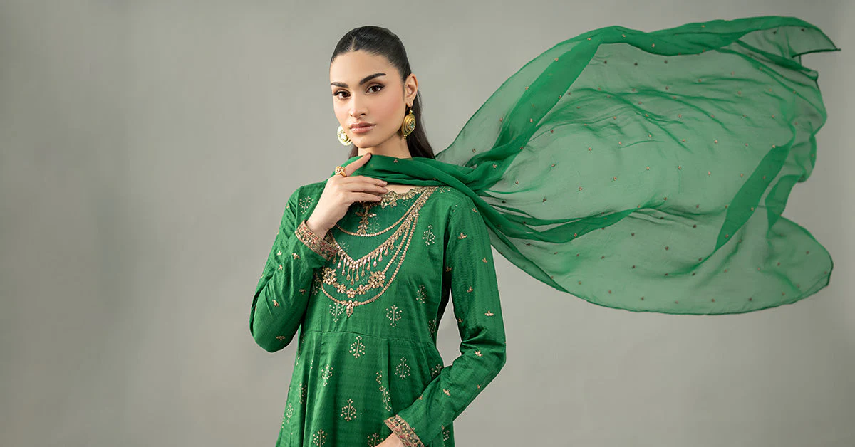 3 Piece Embroidered Suit - Image 7