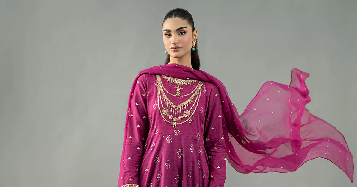 3 Piece Embroidered Suit - Image 6