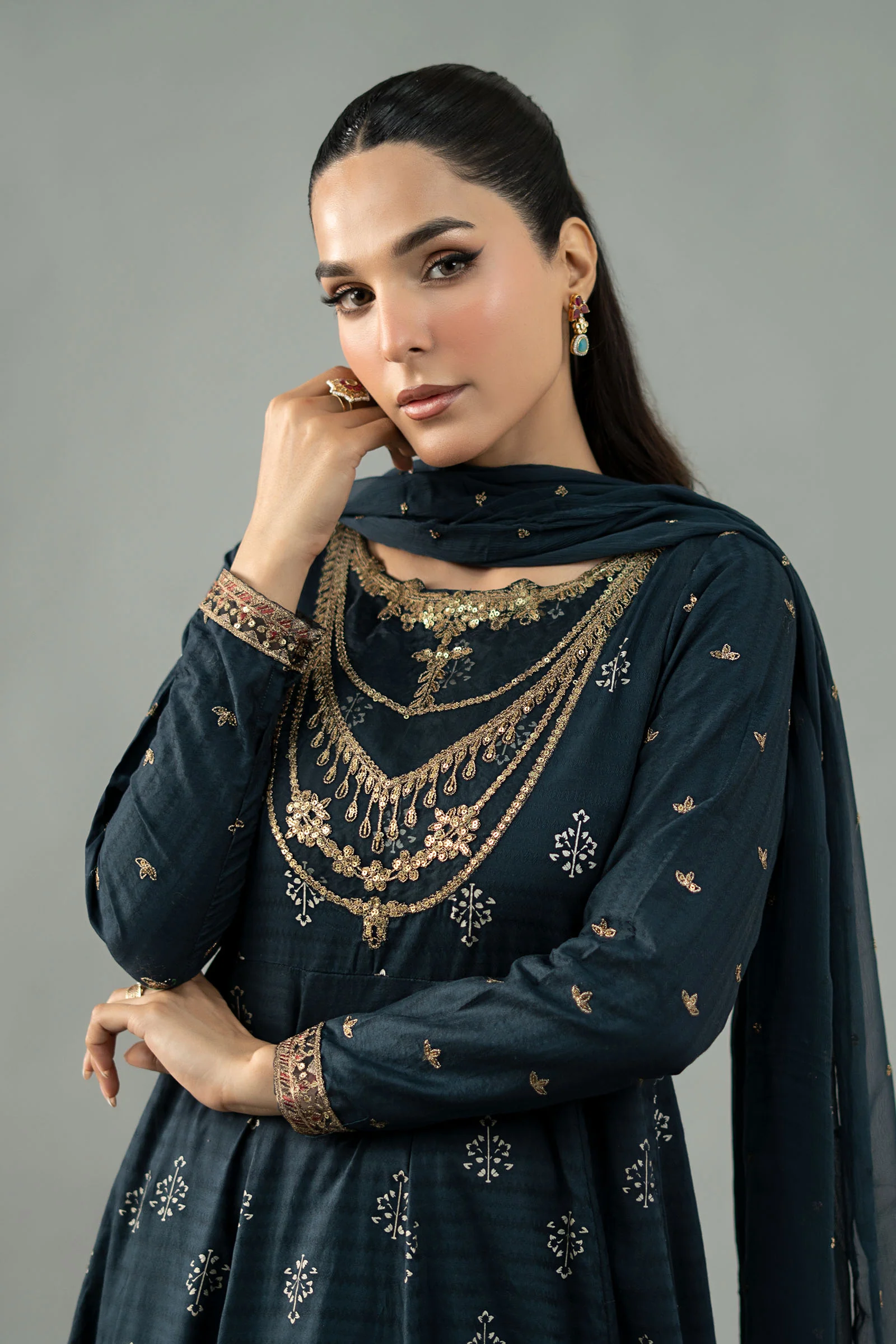 3 Piece Embroidered Suit - Image 2