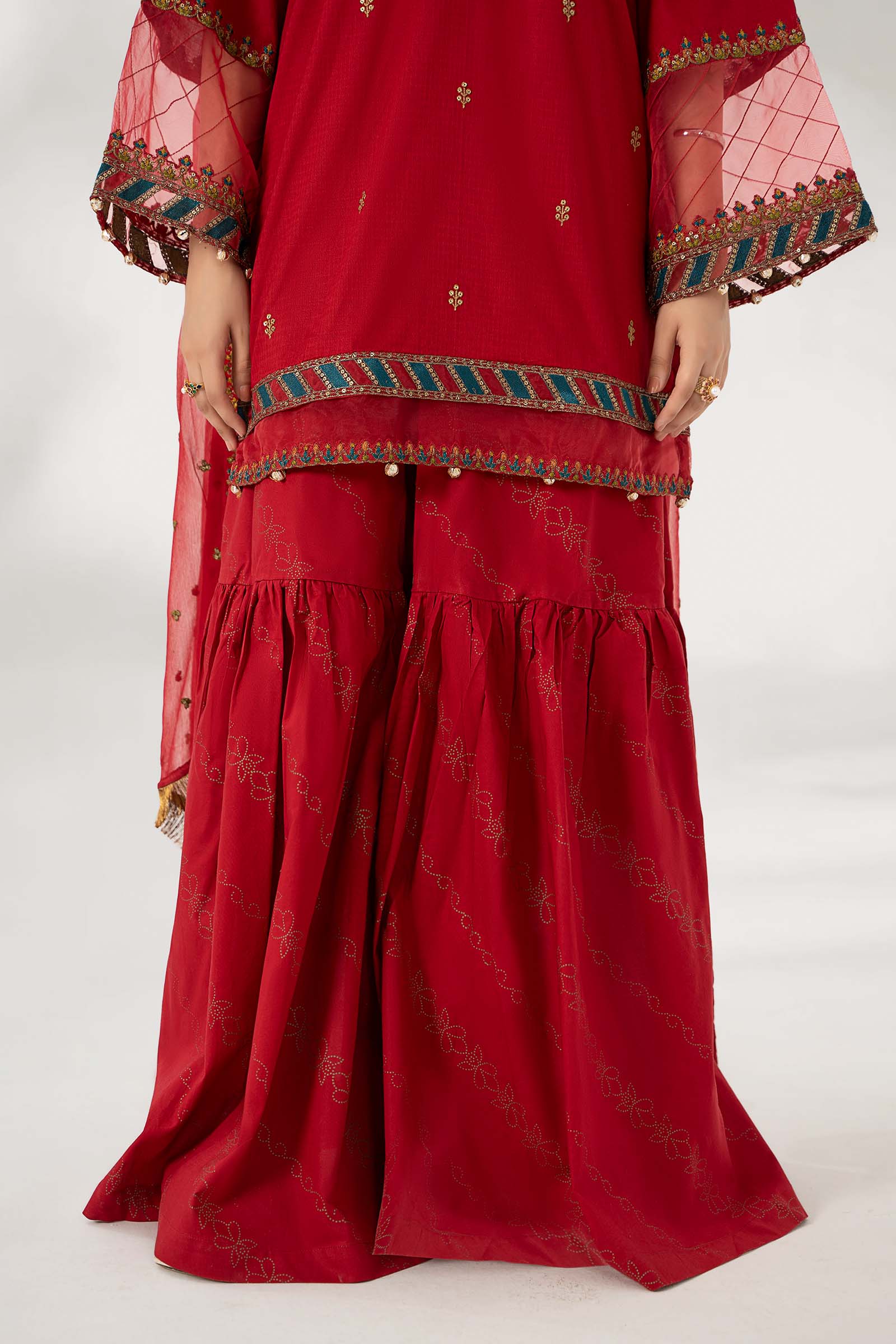 3 Piece Embroidered Lawn Suit - Image 4