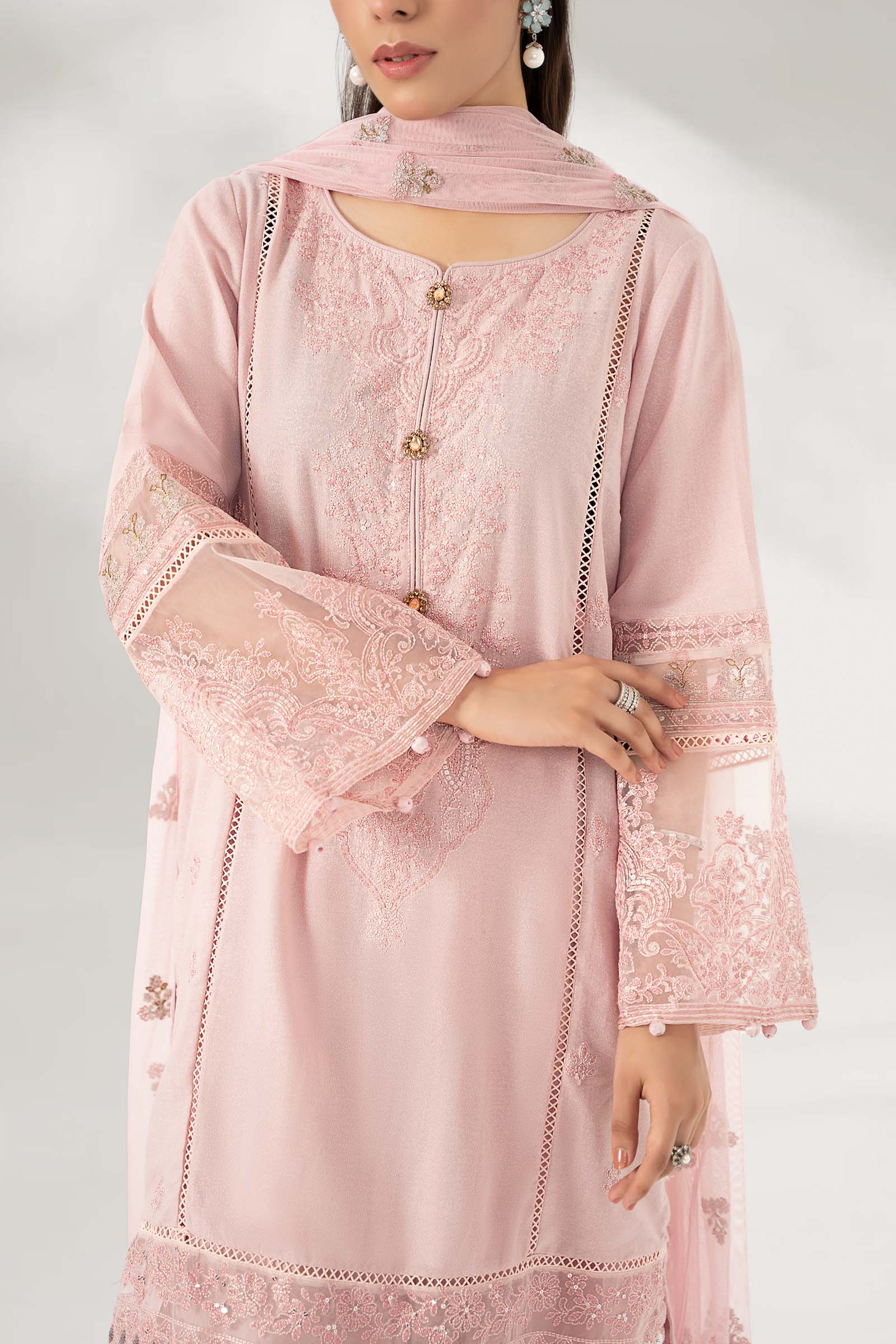 3 Piece Embroidered Lawn Suit - Image 3