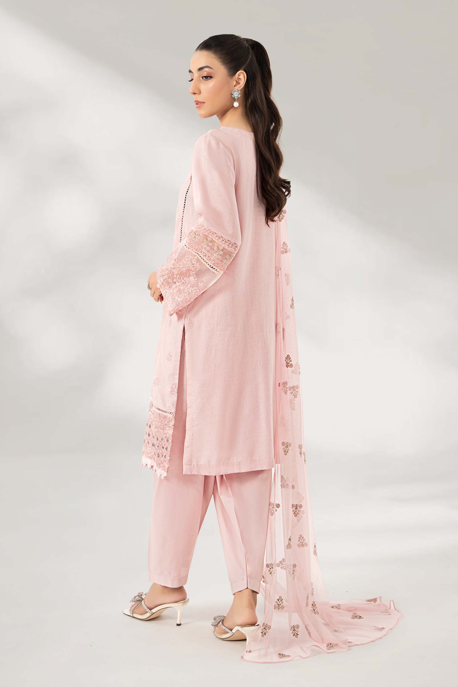 3 Piece Embroidered Lawn Suit - Image 6