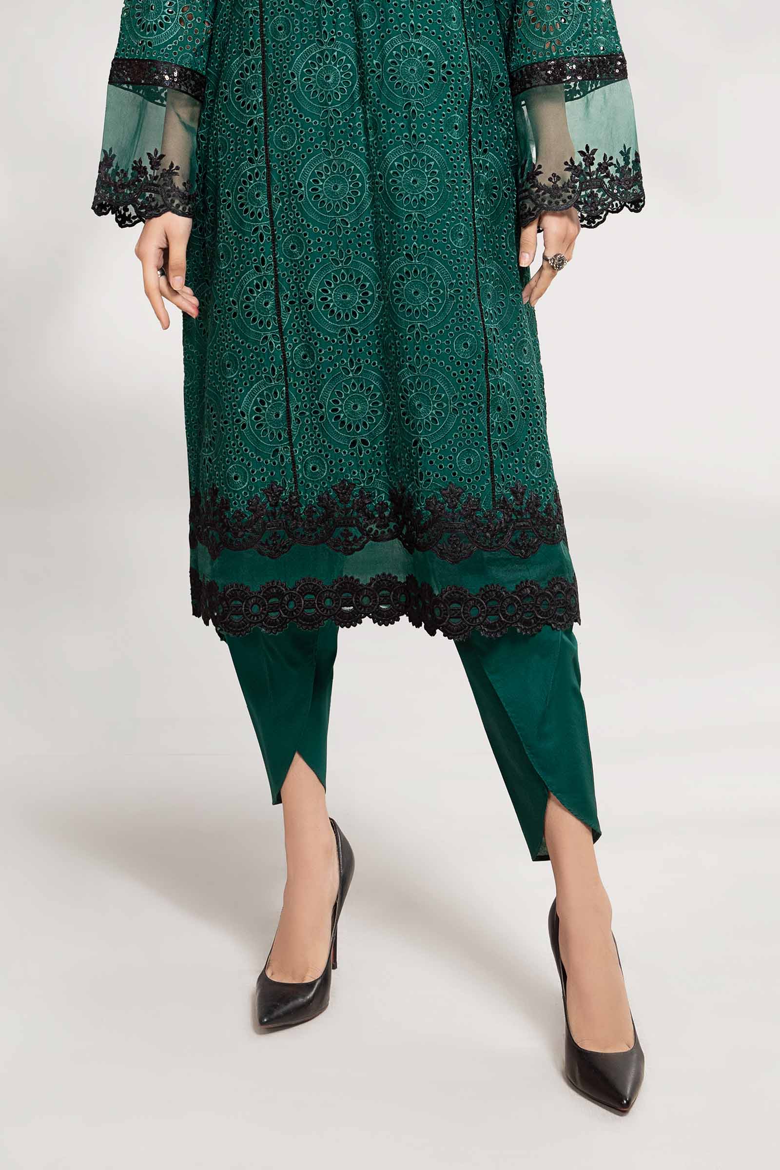 3 Piece Embroidered Lawn Suit - Image 3