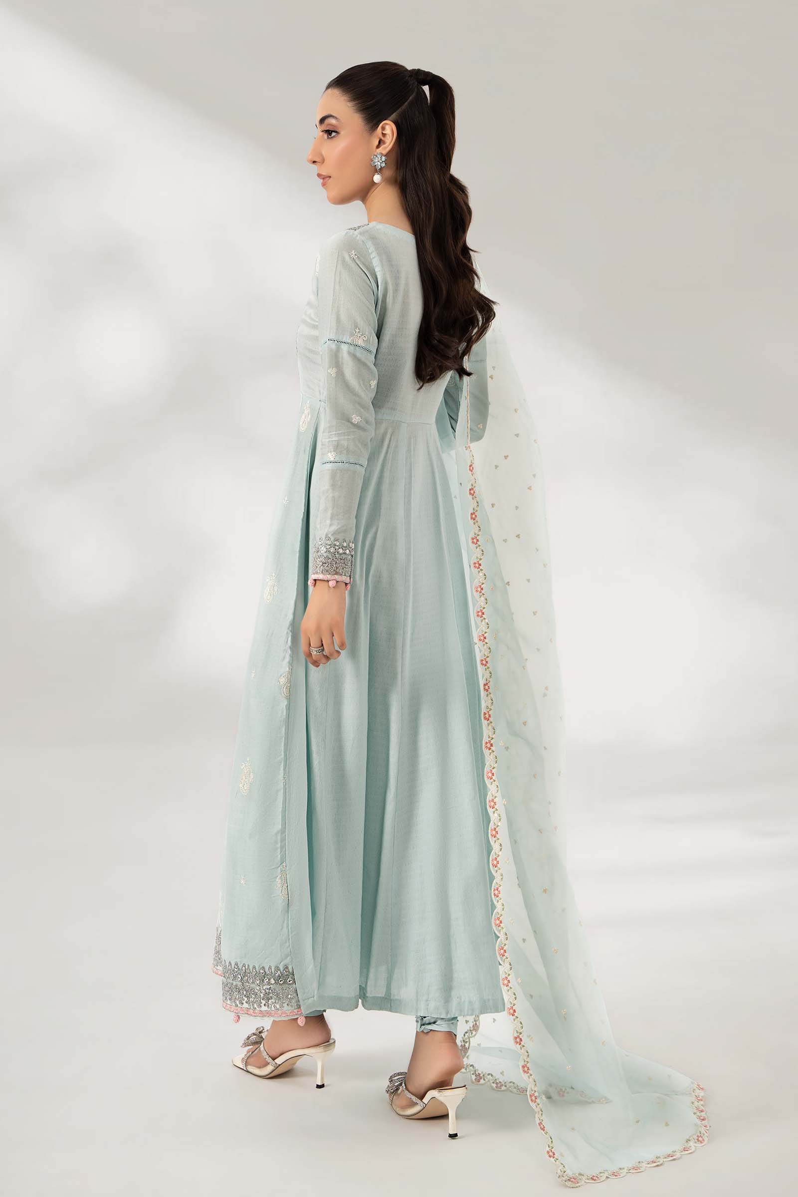 3 Piece Embroidered Lawn Suit - Image 6