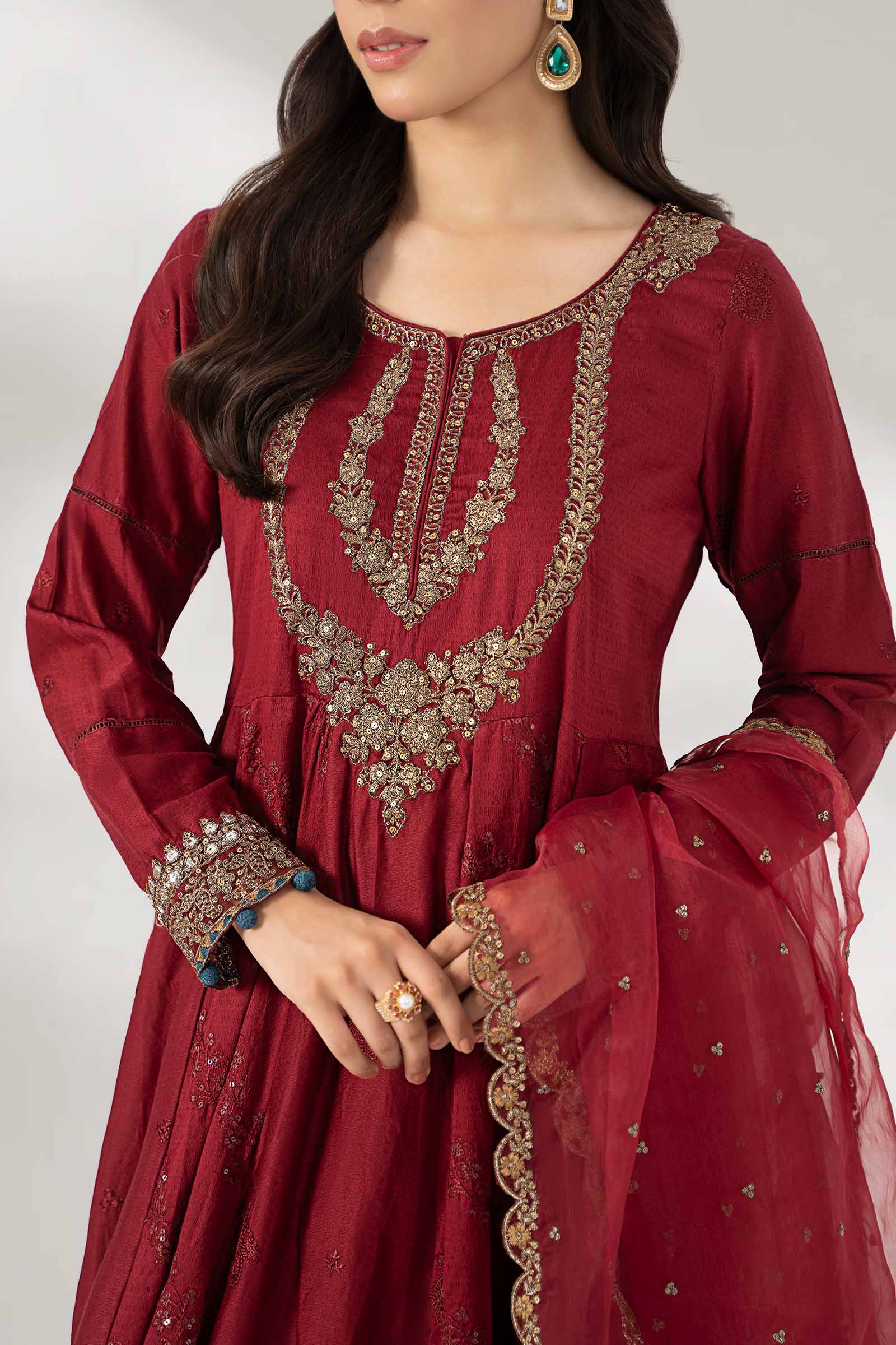 3 Piece Embroidered Lawn Suit - Image 3