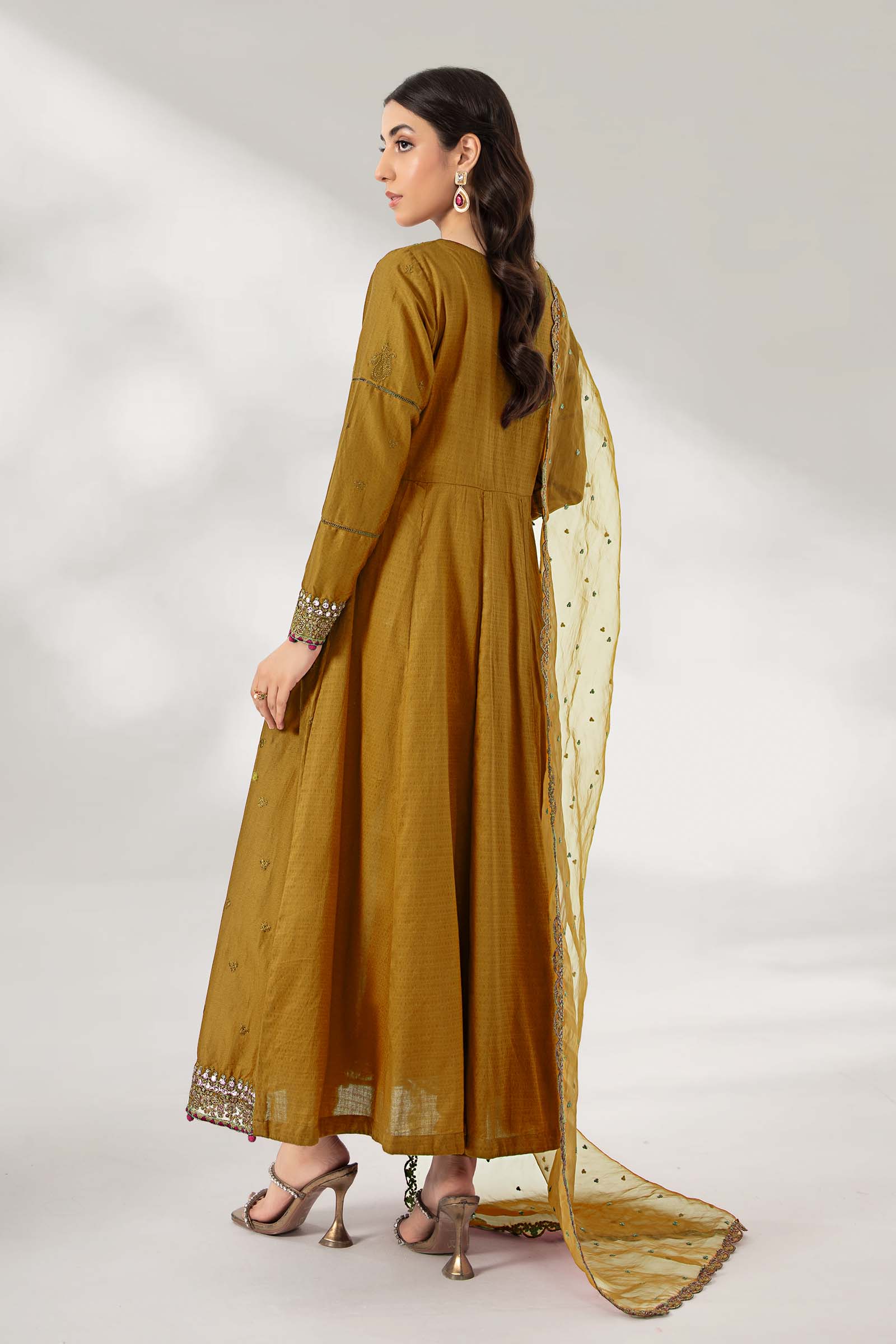 3 Piece Embroidered Lawn Suit - Image 5