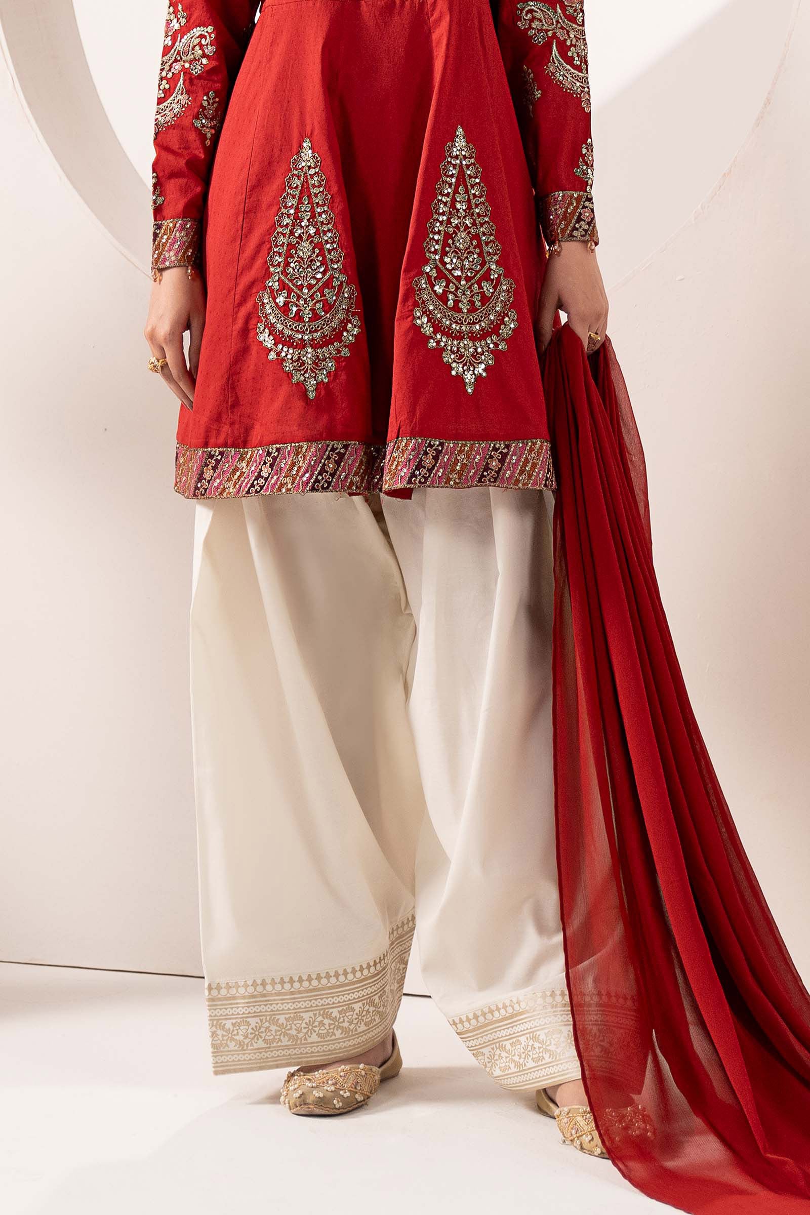 3 Piece Embroidered Dobby Lawn Suit - Image 5