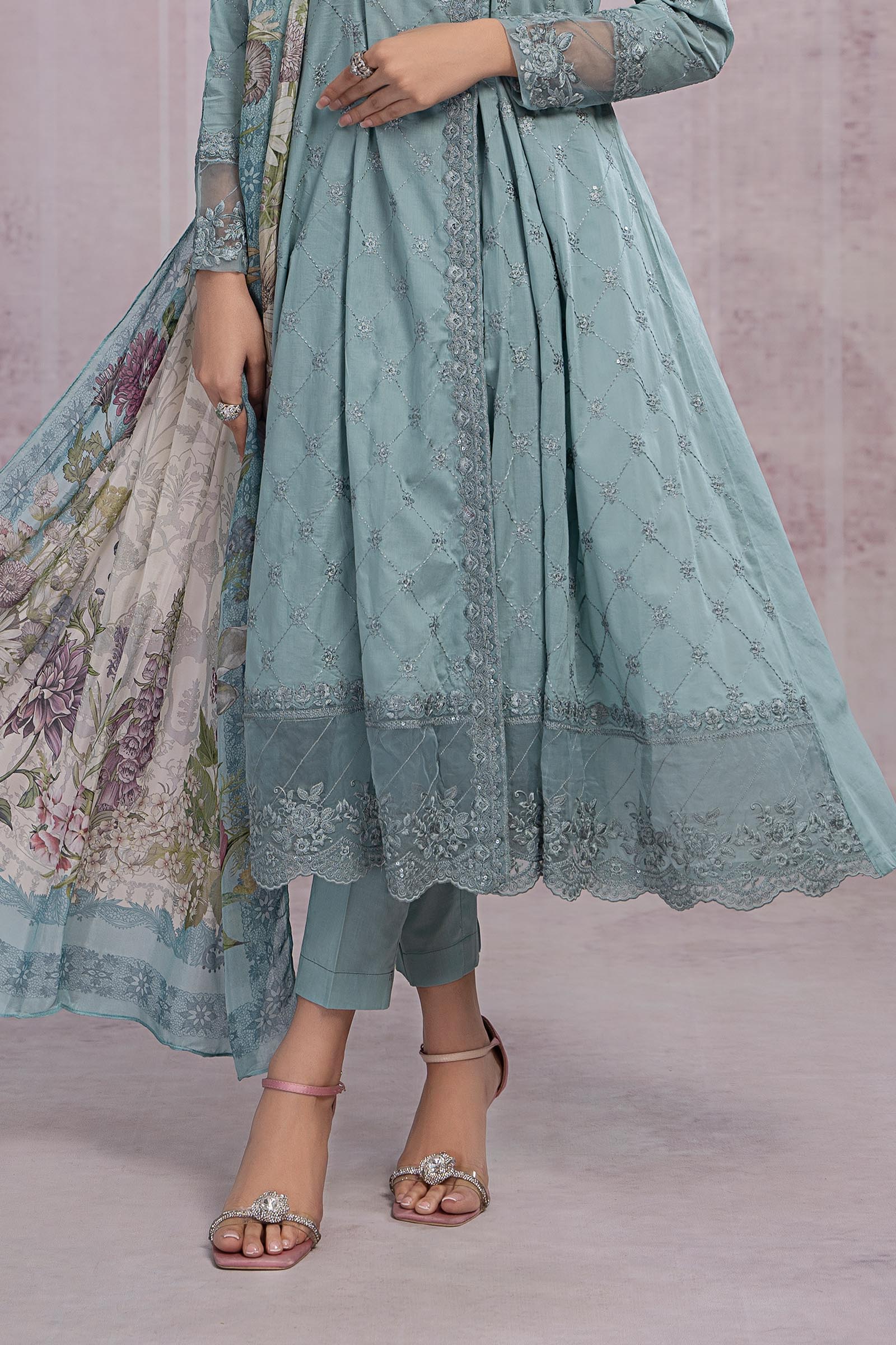 3 Piece Embroidered Suit - Image 3