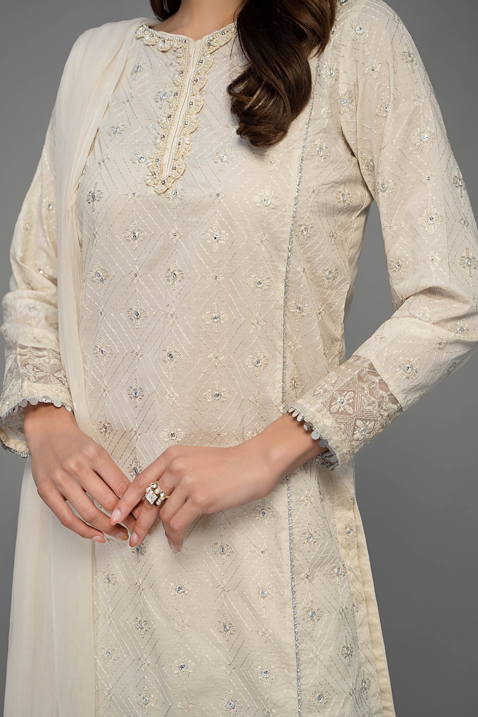Suit White DW-EF23-28 - Image 3