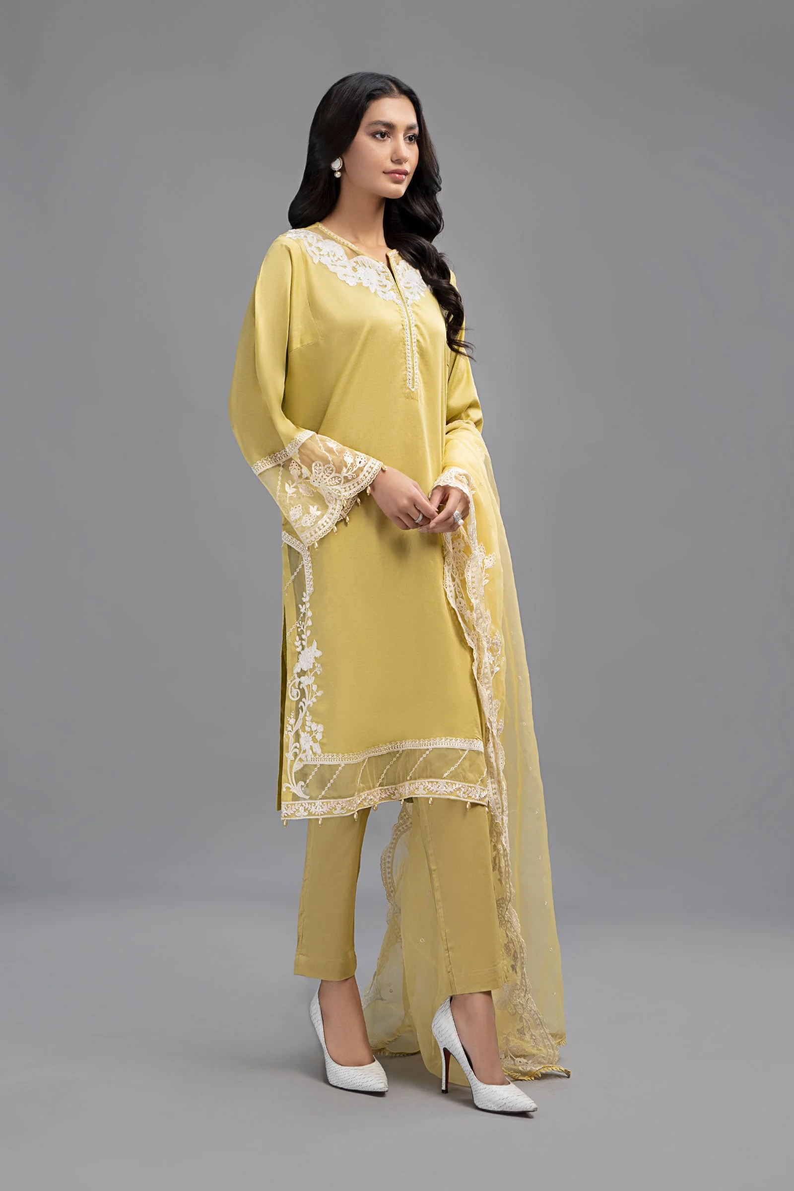Suit Yellow DW-EF23-35 - Image 3