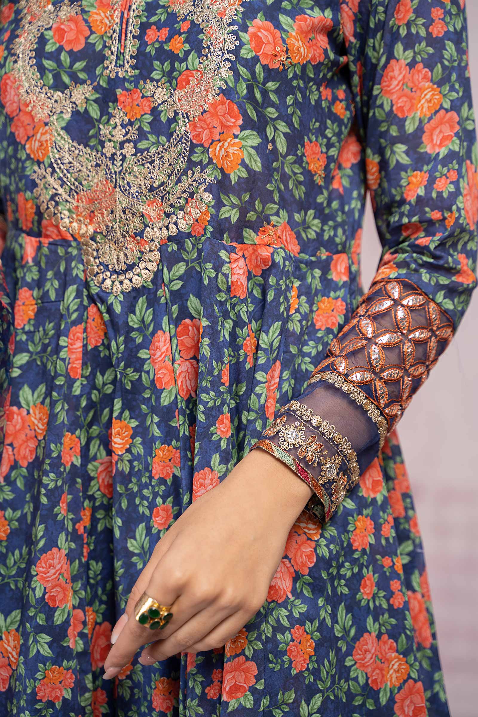 3 Piece Printed Lawn Suit - Image 4