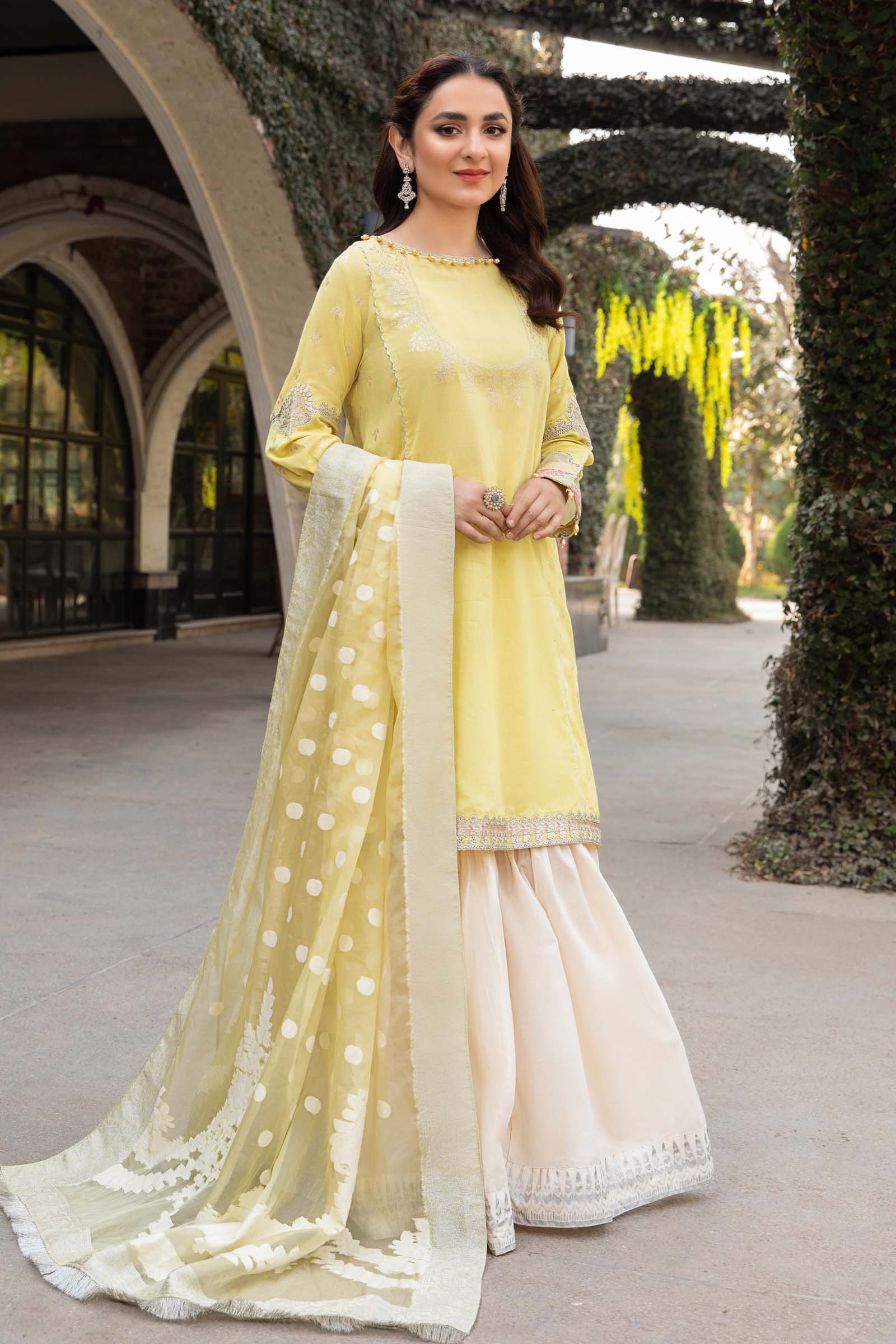 Suit Yellow DW-EF23-48 - Image 3