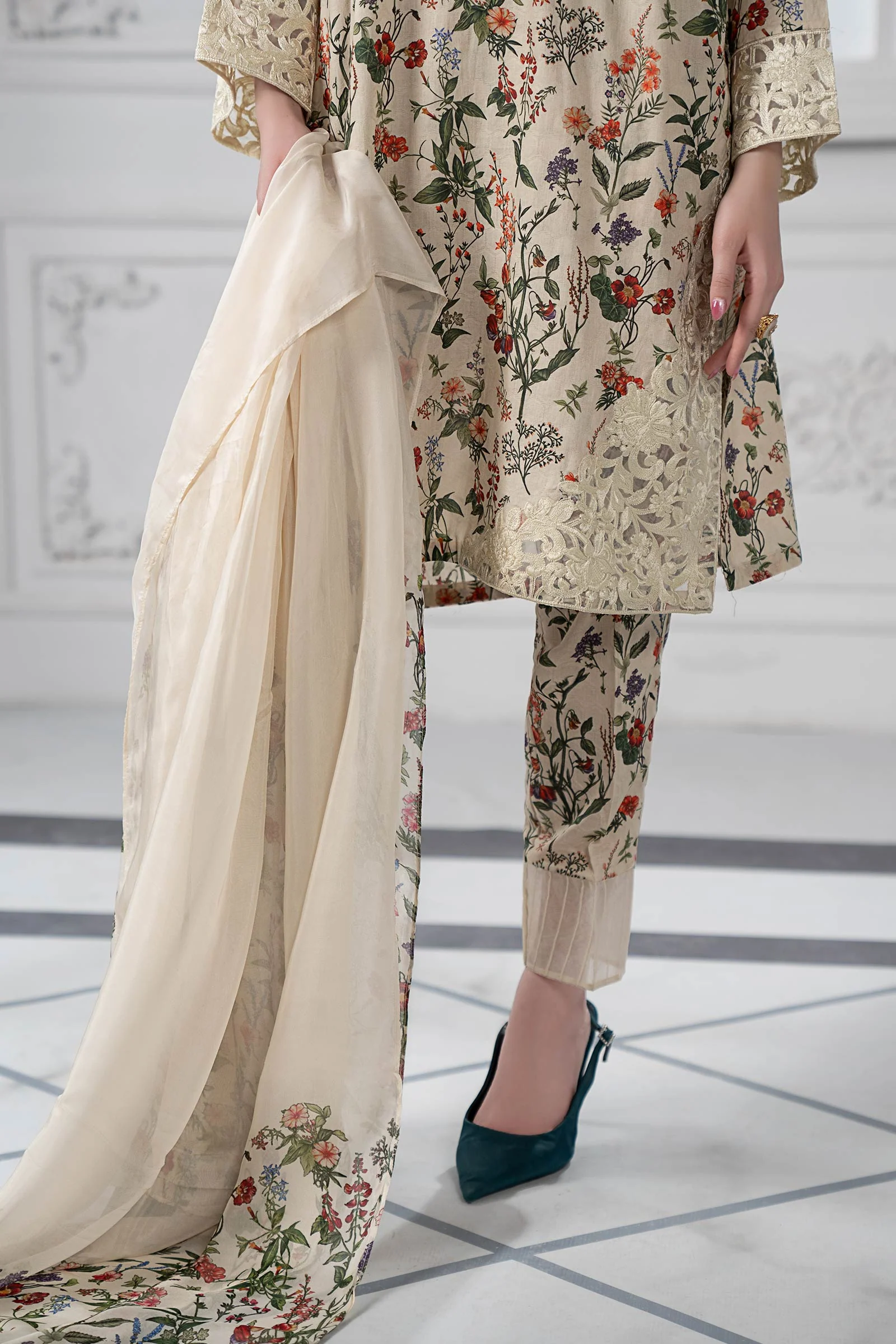 3 Piece Embroidered Suit - Image 5