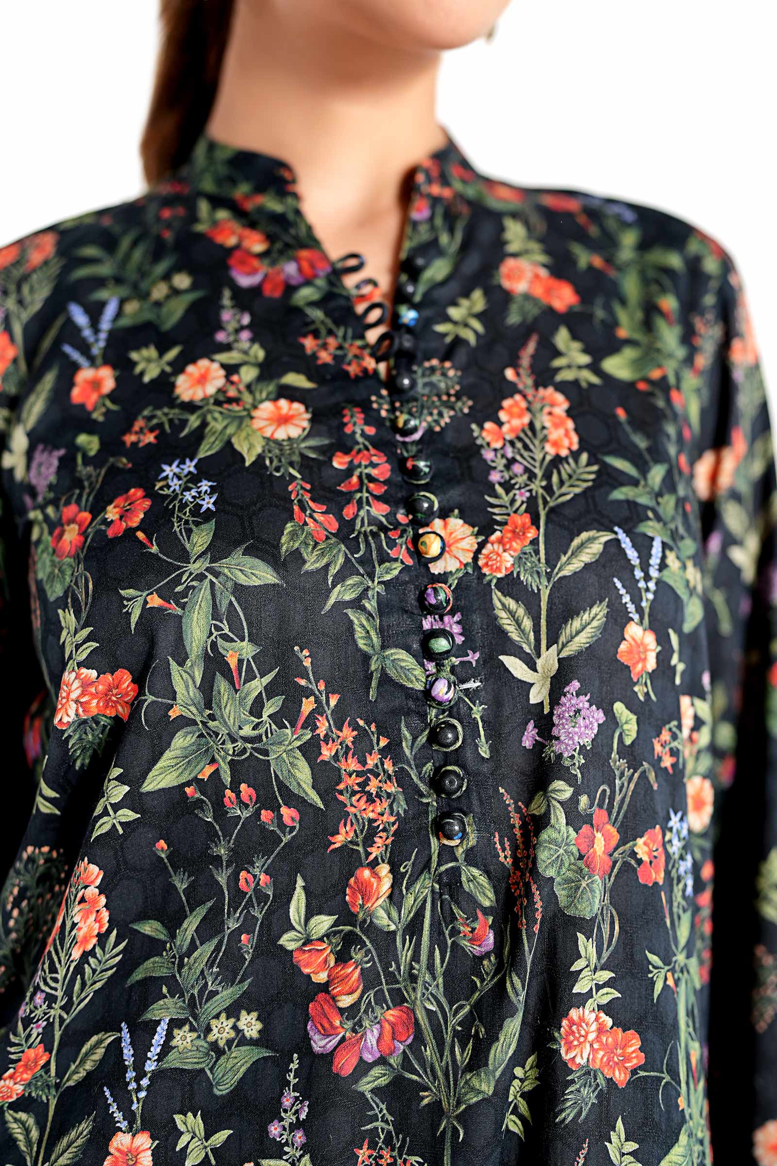 3 Piece Embroidered Suit - Image 3