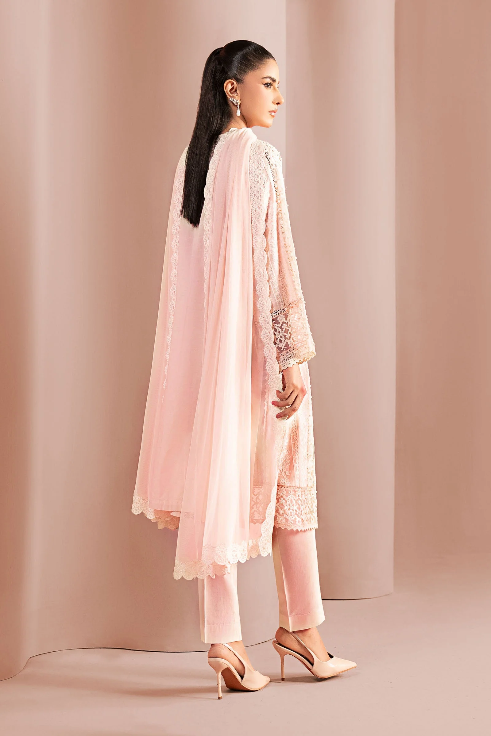 3 Piece Embroidered Lawn Suit - Image 7