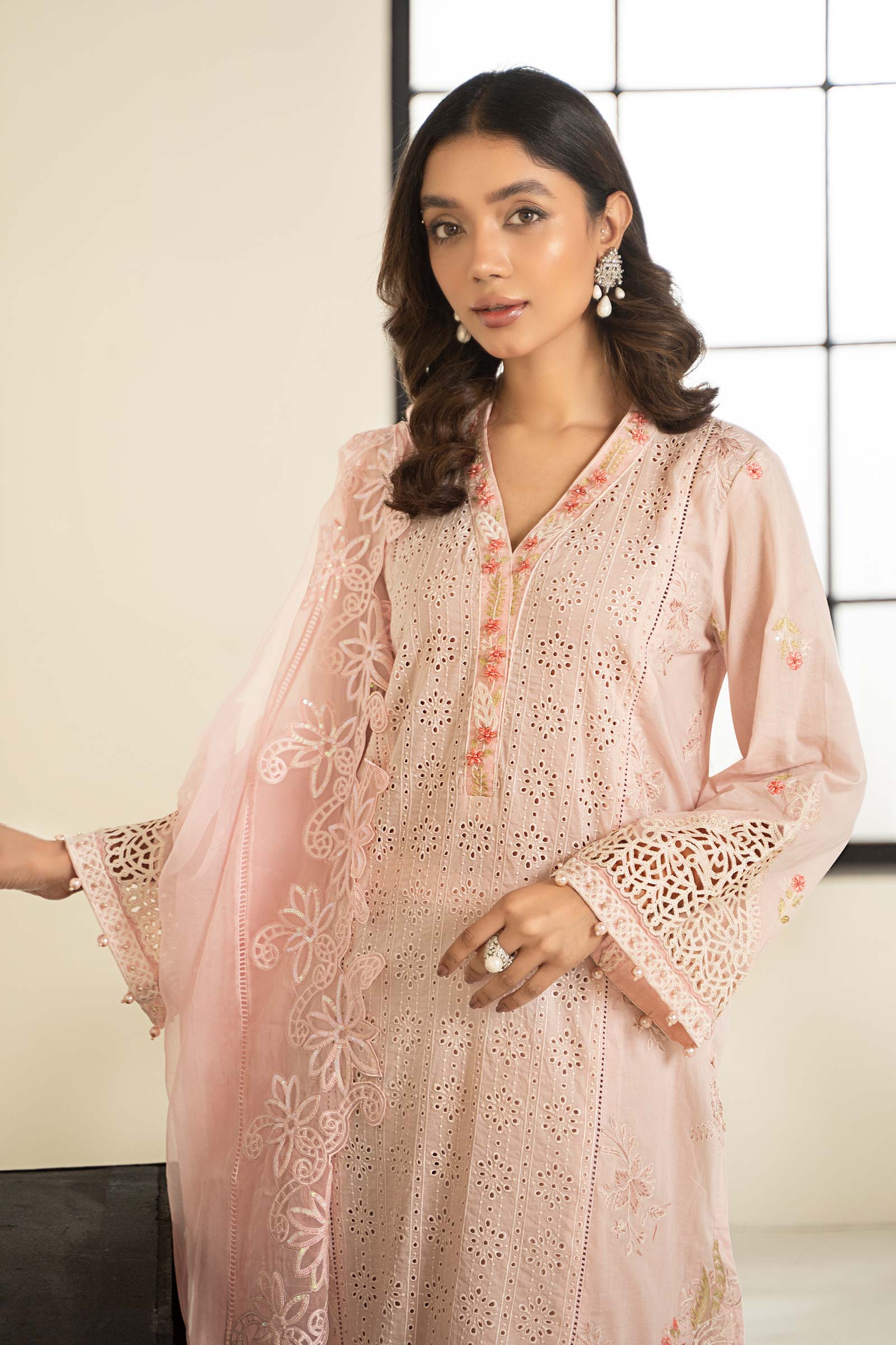 3 Piece Embroidered Lawn Suit - Image 2