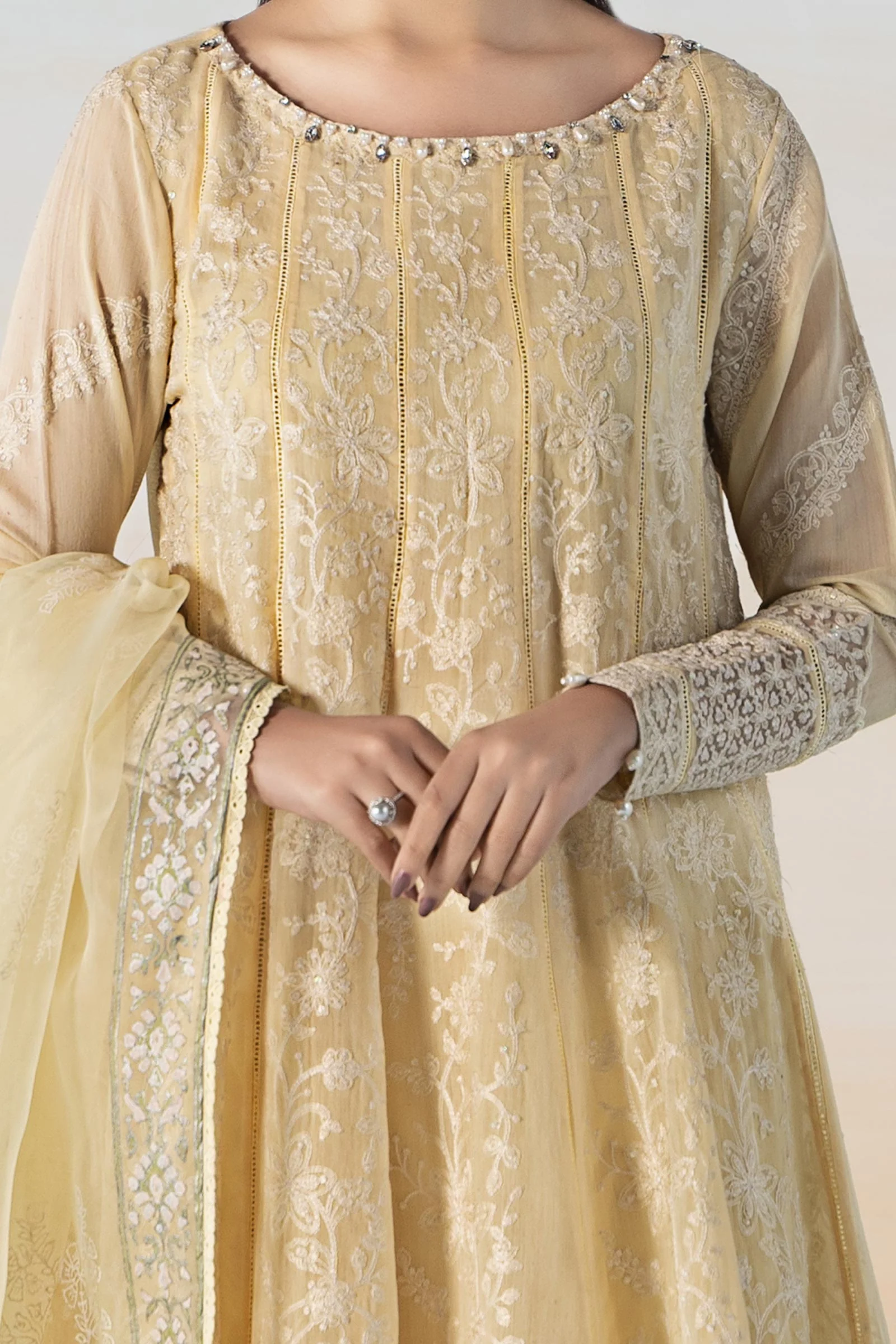 3 Piece Embroidered Lawn Suit - Image 2