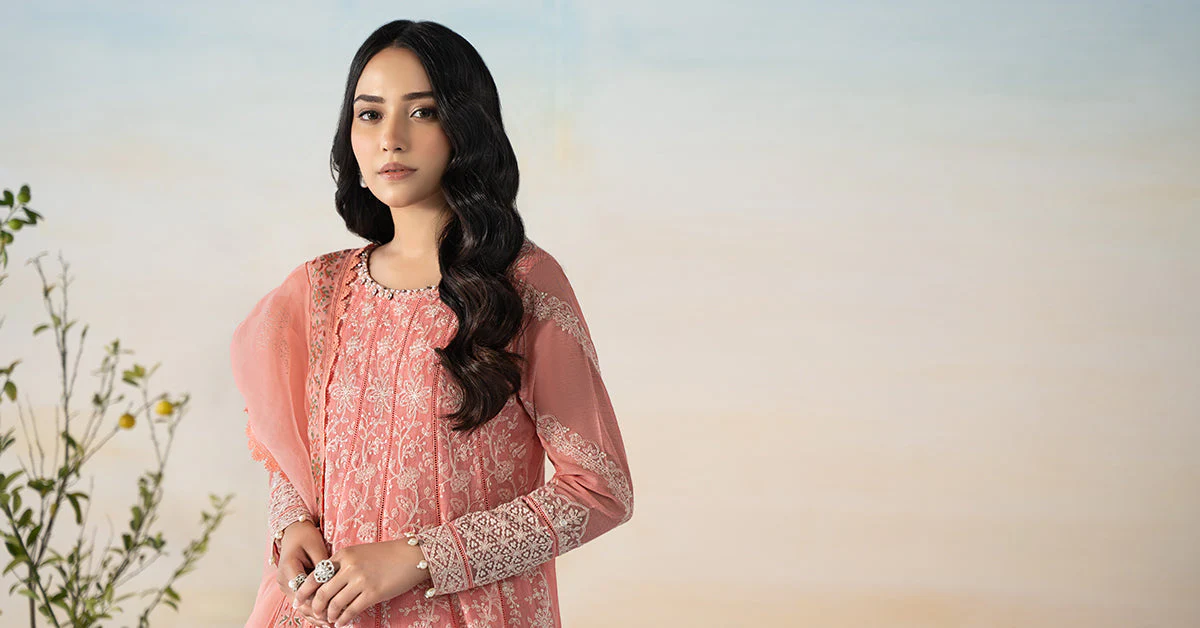 3 Piece Embroidered Lawn Suit - Image 6