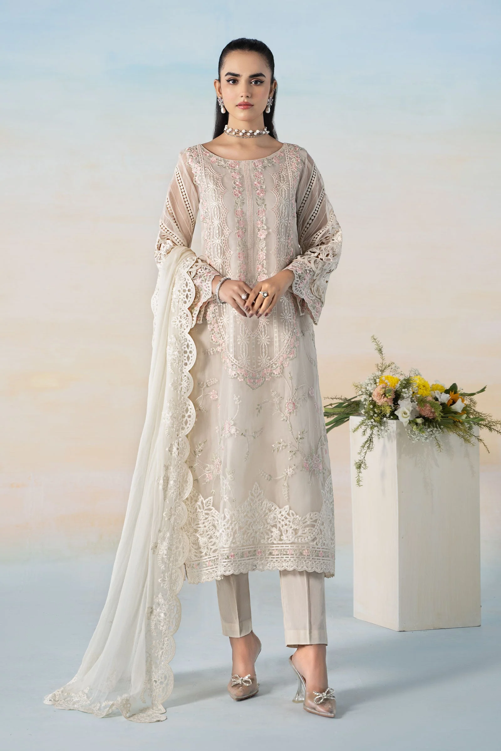 3 Piece Embroidered Lawn Suit