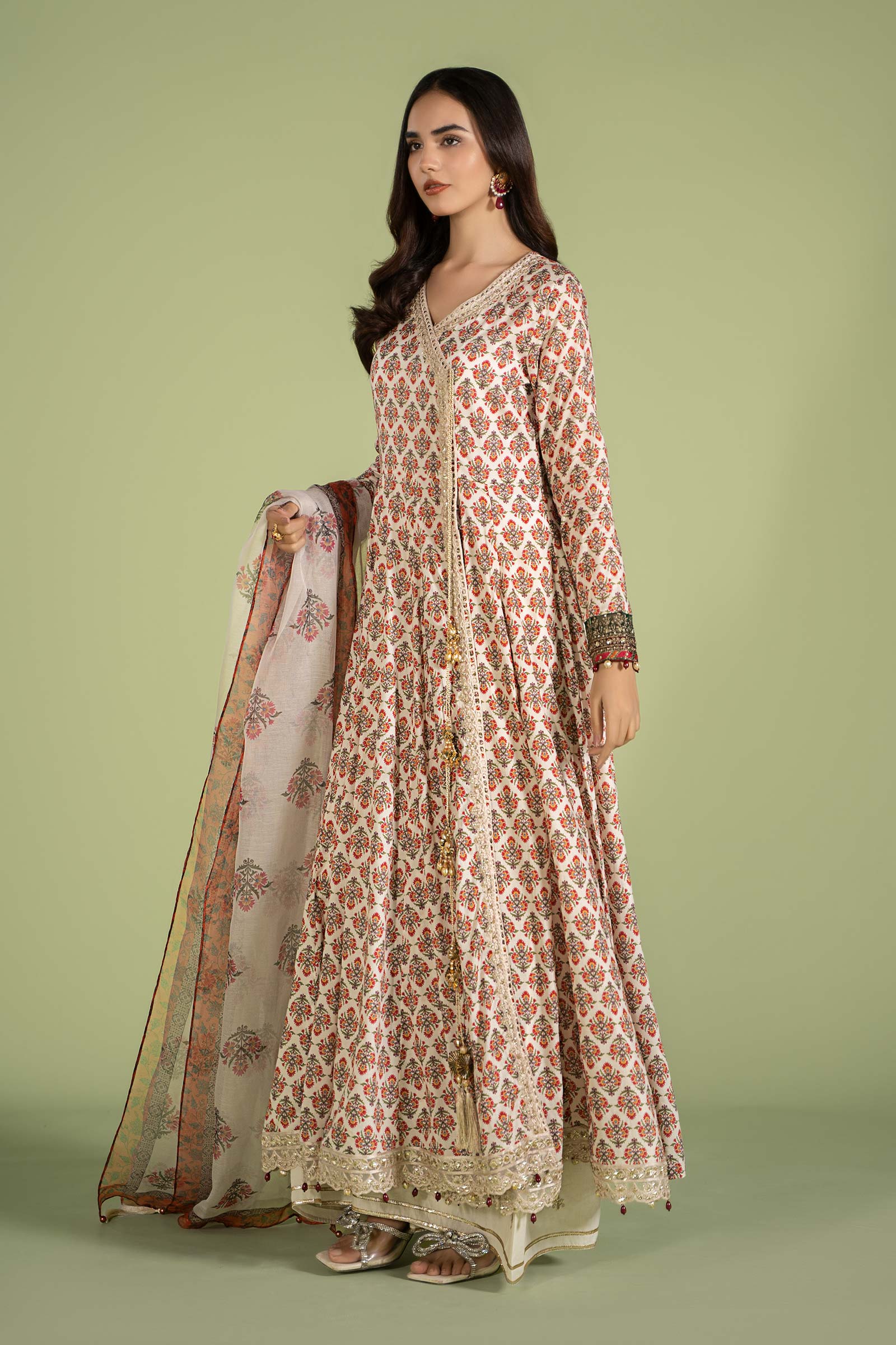 3 Piece Embroidered Lawn Suit - Image 7