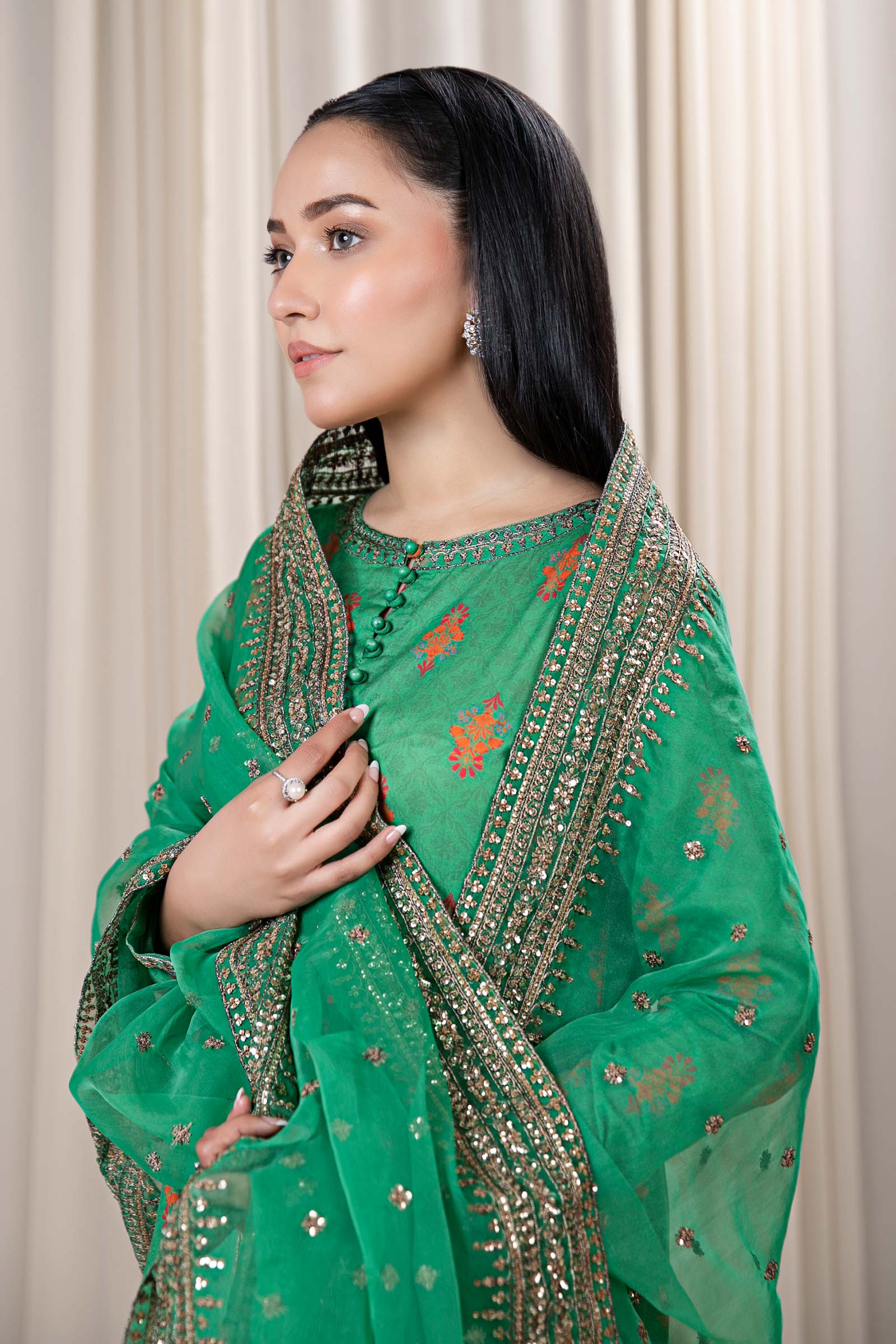 3 Piece Embroidered Lawn Suit - Image 2