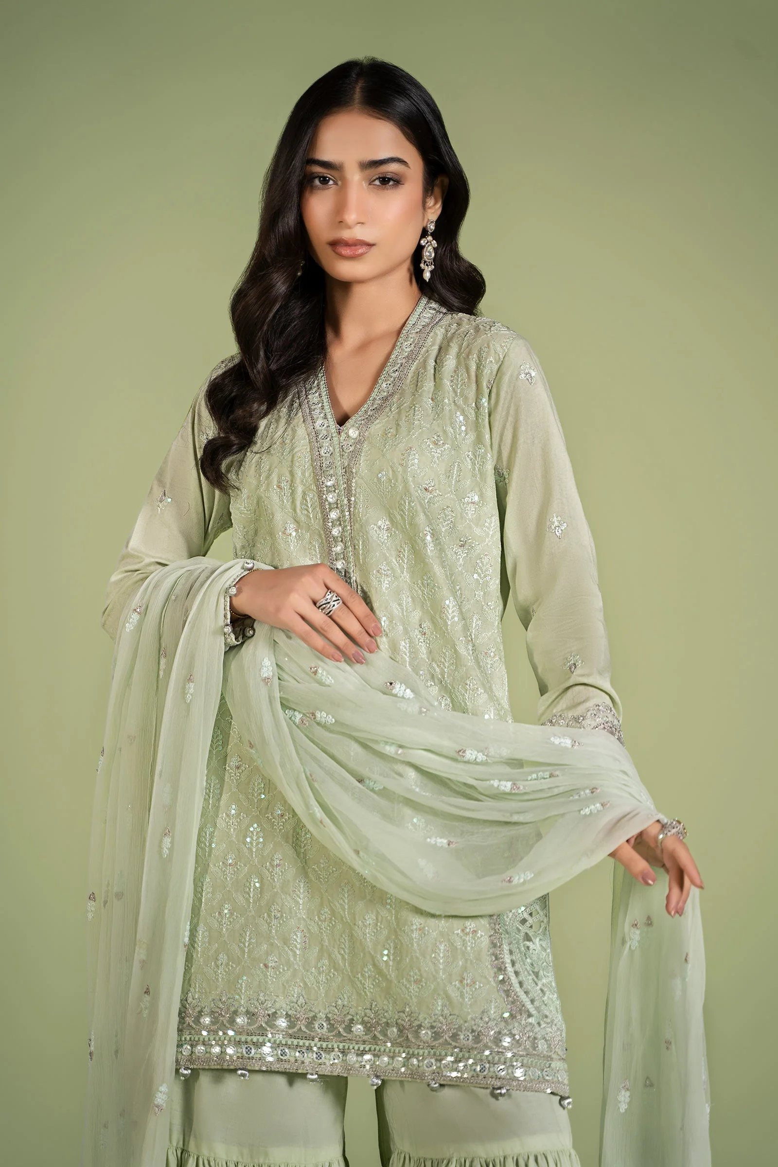 3 Piece Embroidered Lawn Suit - Image 3