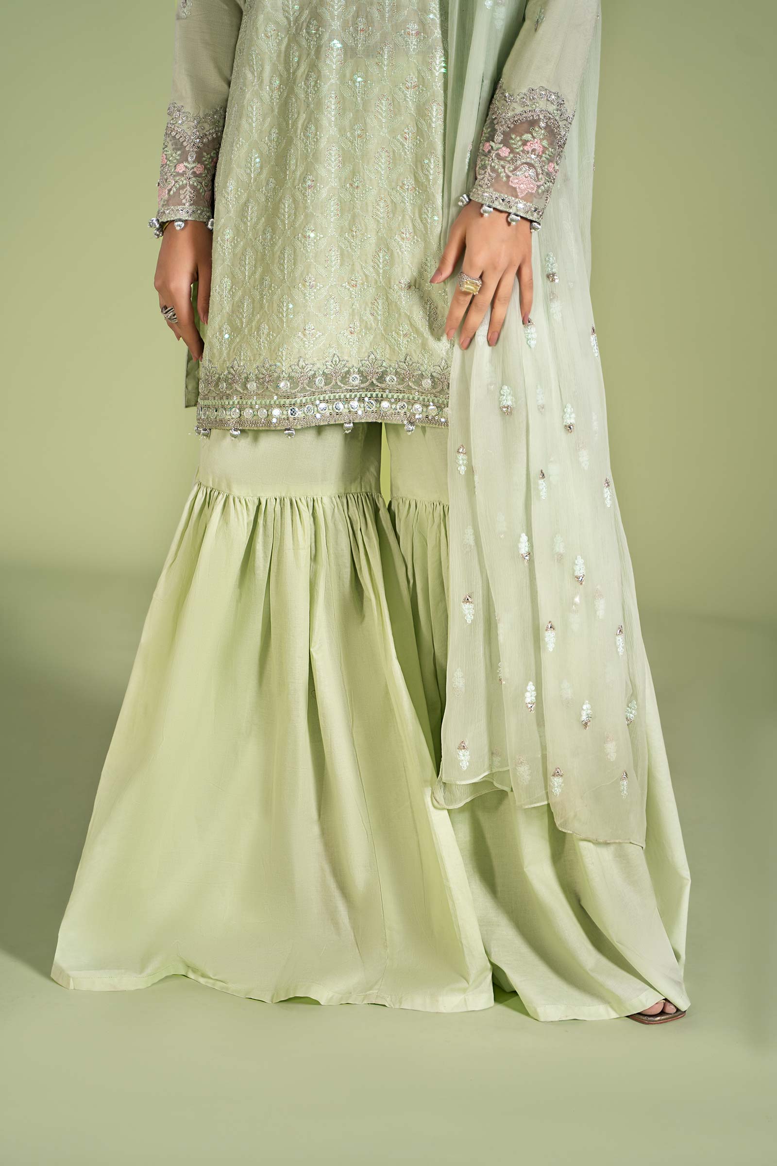 3 Piece Embroidered Lawn Suit - Image 5
