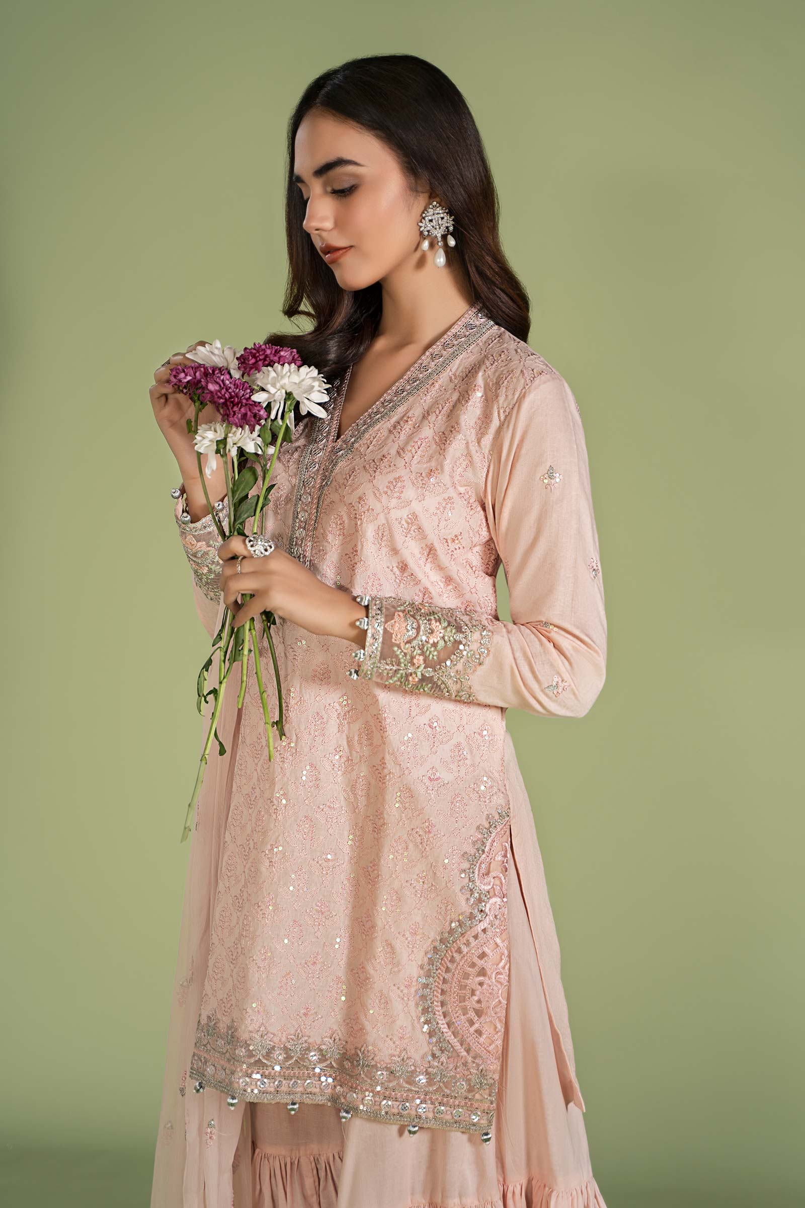 3 Piece Embroidered Lawn Suit - Image 3