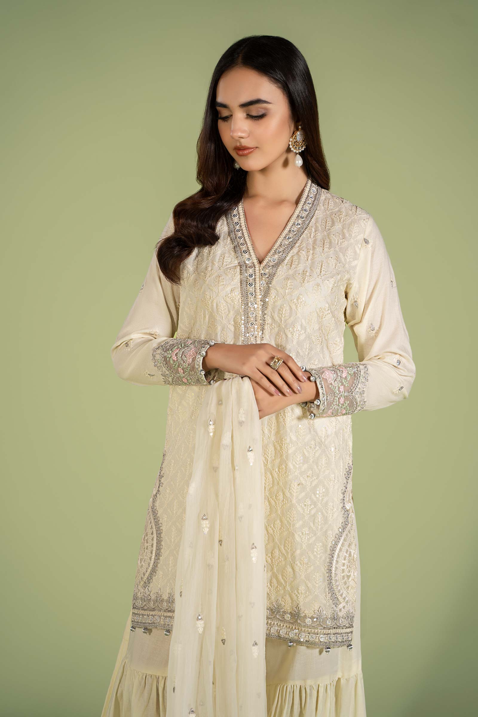 3 Piece Embroidered Lawn Suit - Image 2