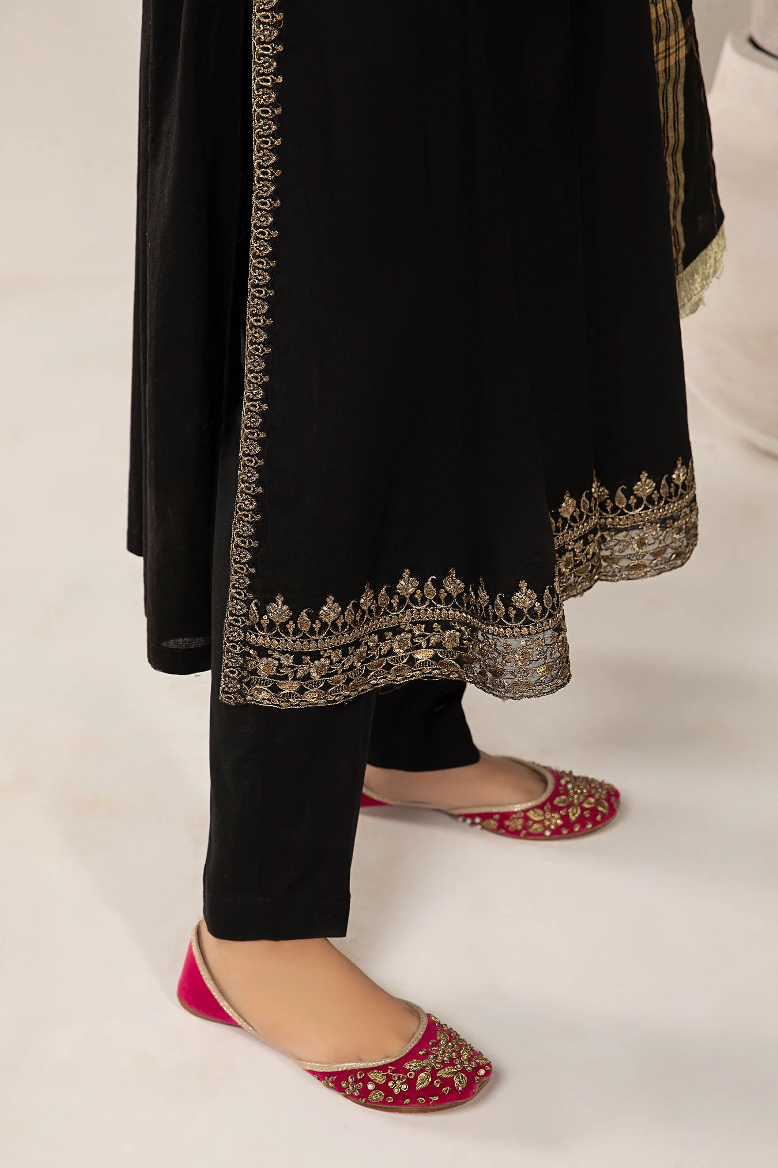 3 Piece Dyed Lawn Suit - Image 5