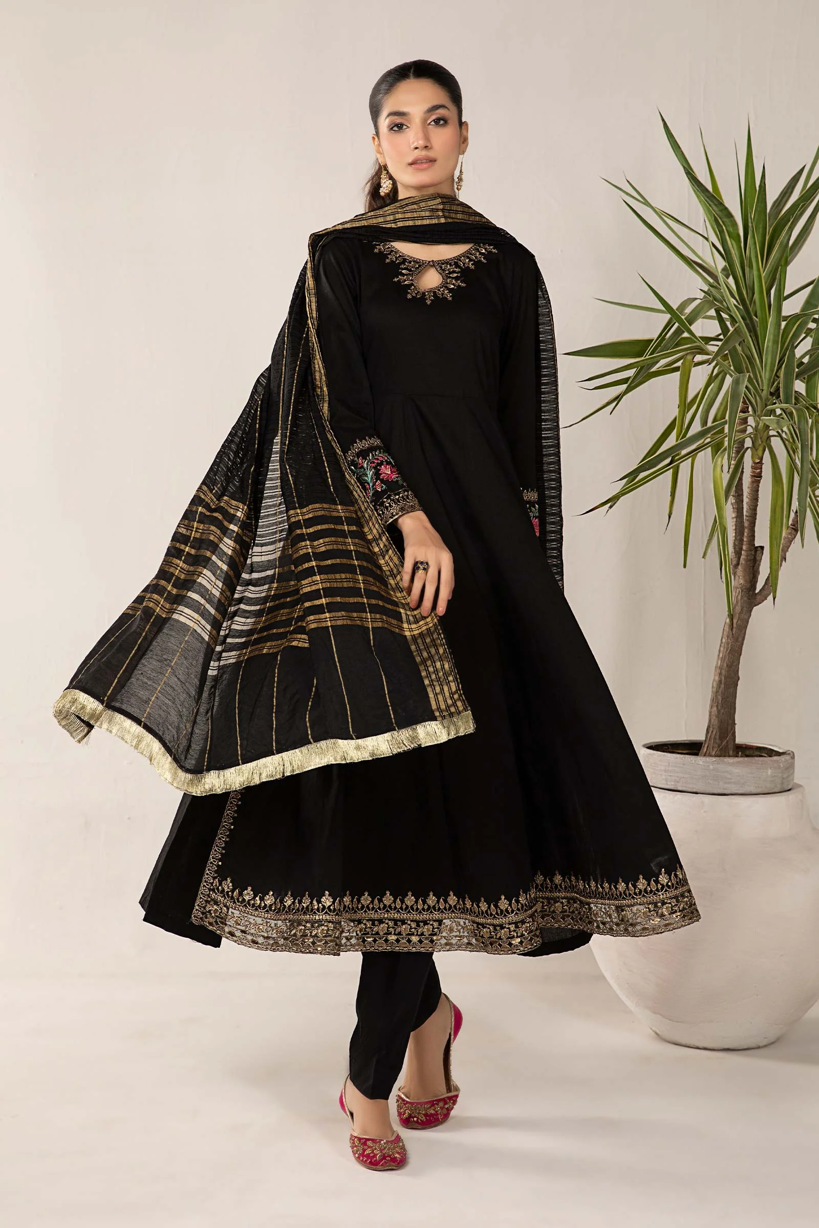 3 Piece Dyed Lawn Suit - Image 6