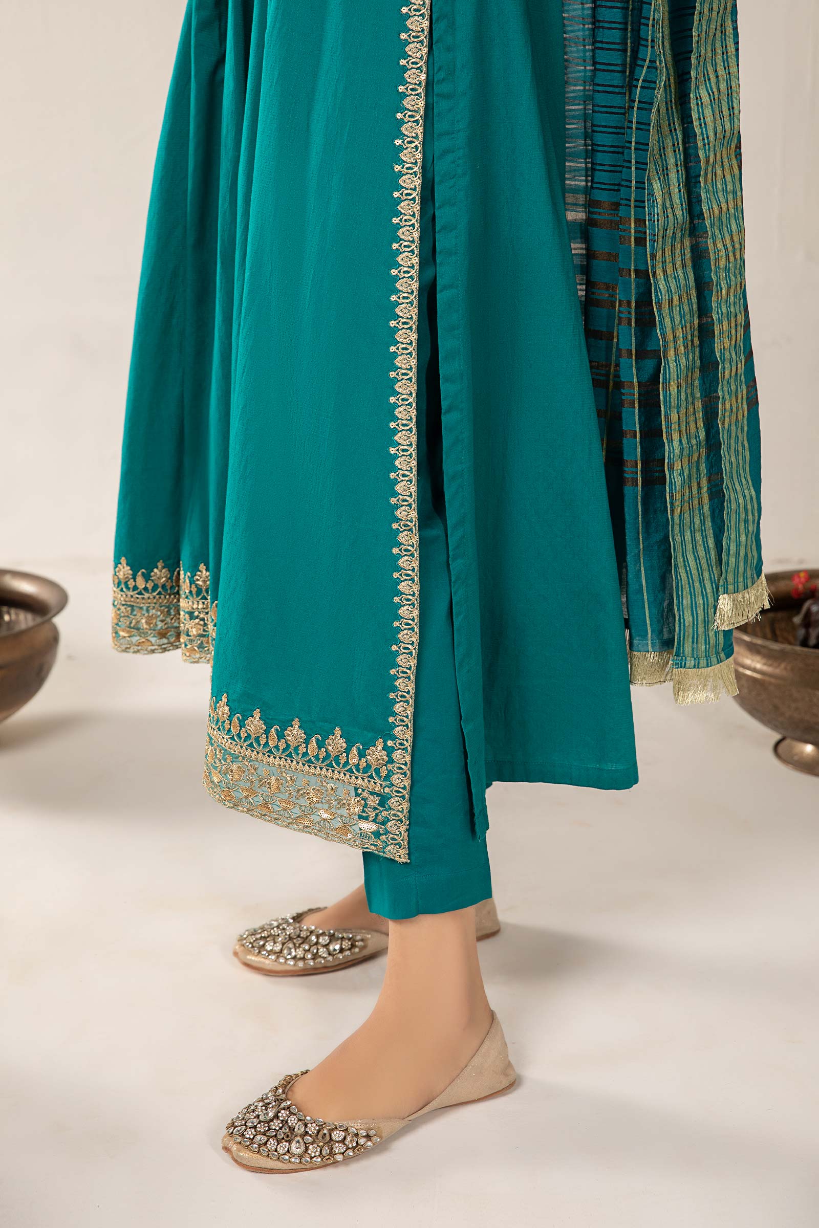 3 Piece Dyed Lawn Suit - Image 3