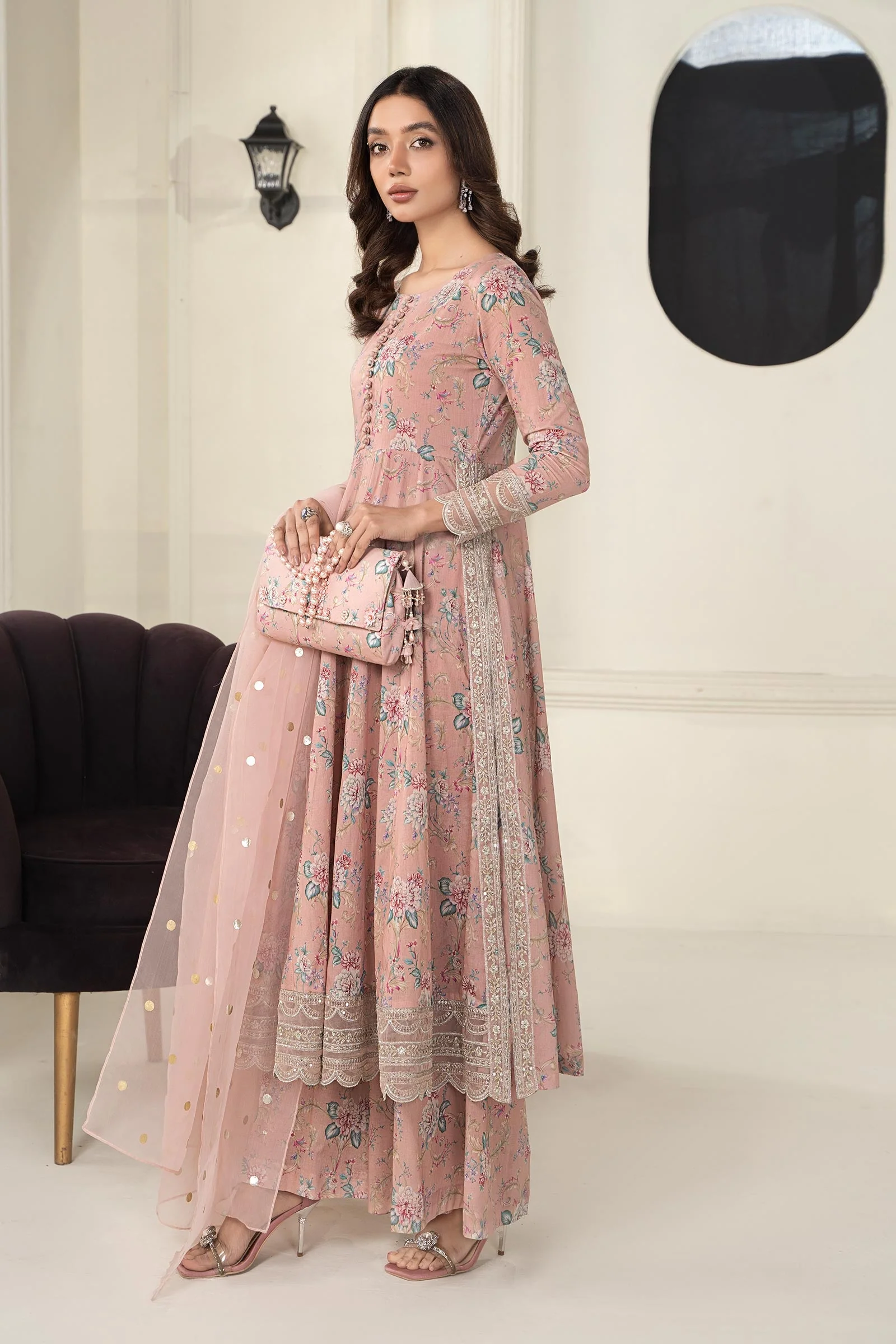3 Piece Embroidered Lawn Suit - Image 5