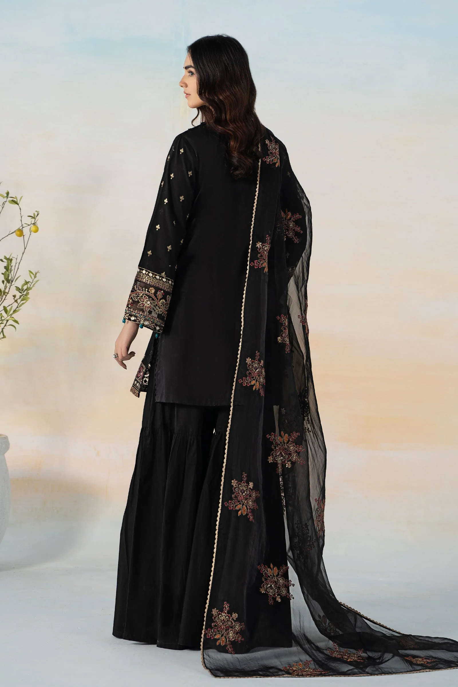 3 Piece Embroidered Jacquard Suit - Image 6