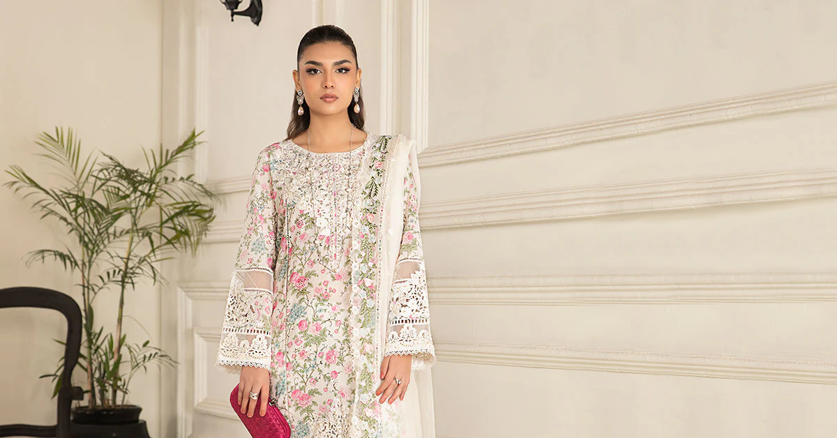 3 Piece Embroidered Lawn Suit - Image 6