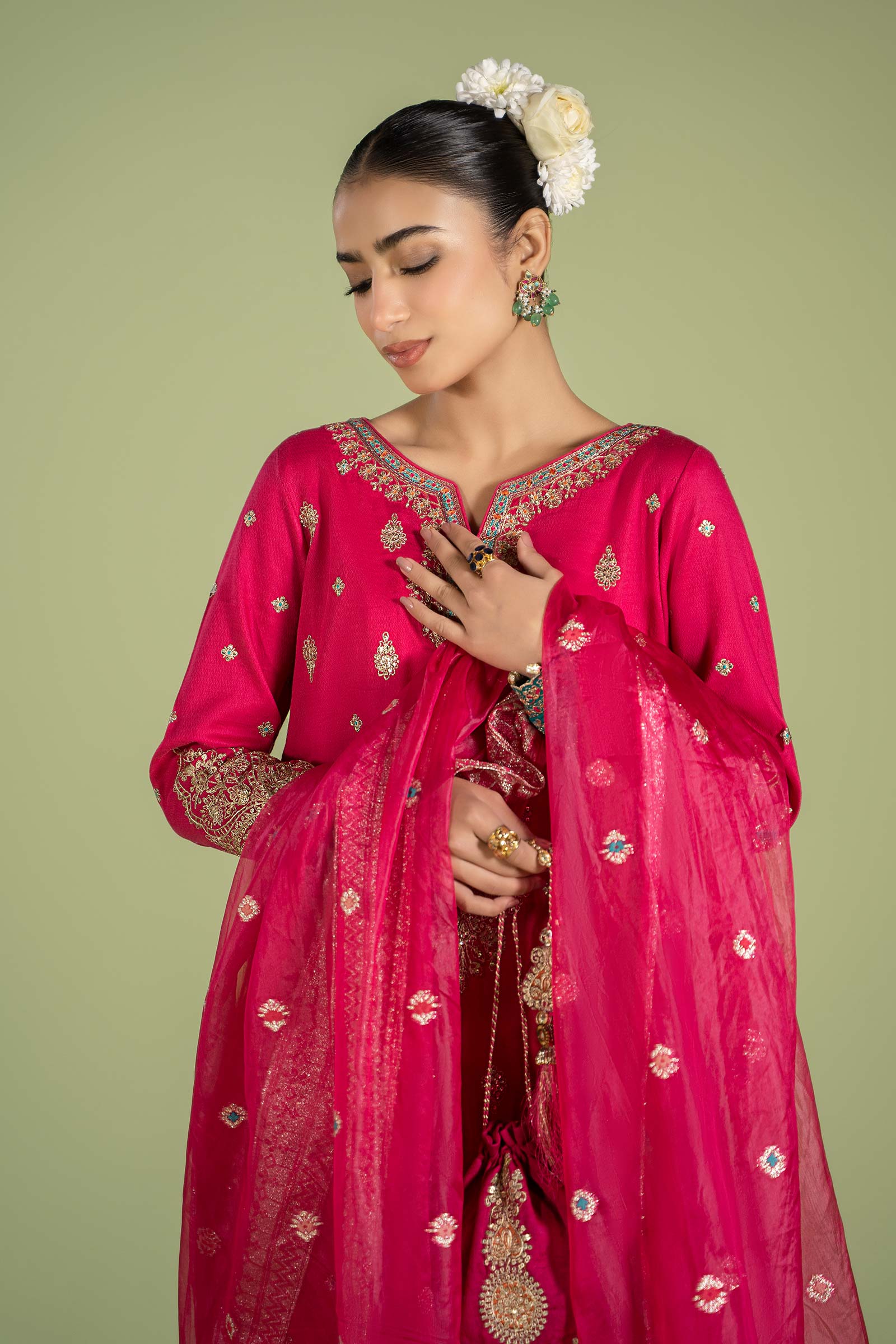 3 Piece Embroidered Lawn Suit - Image 4