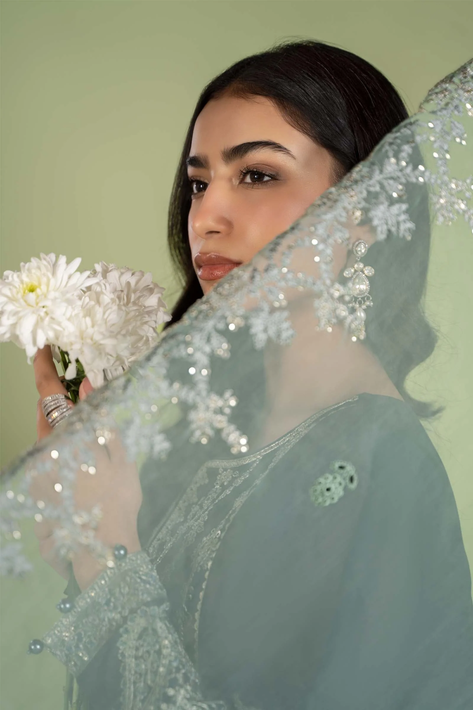 3 Piece Embroidered Lawn Suit - Image 3