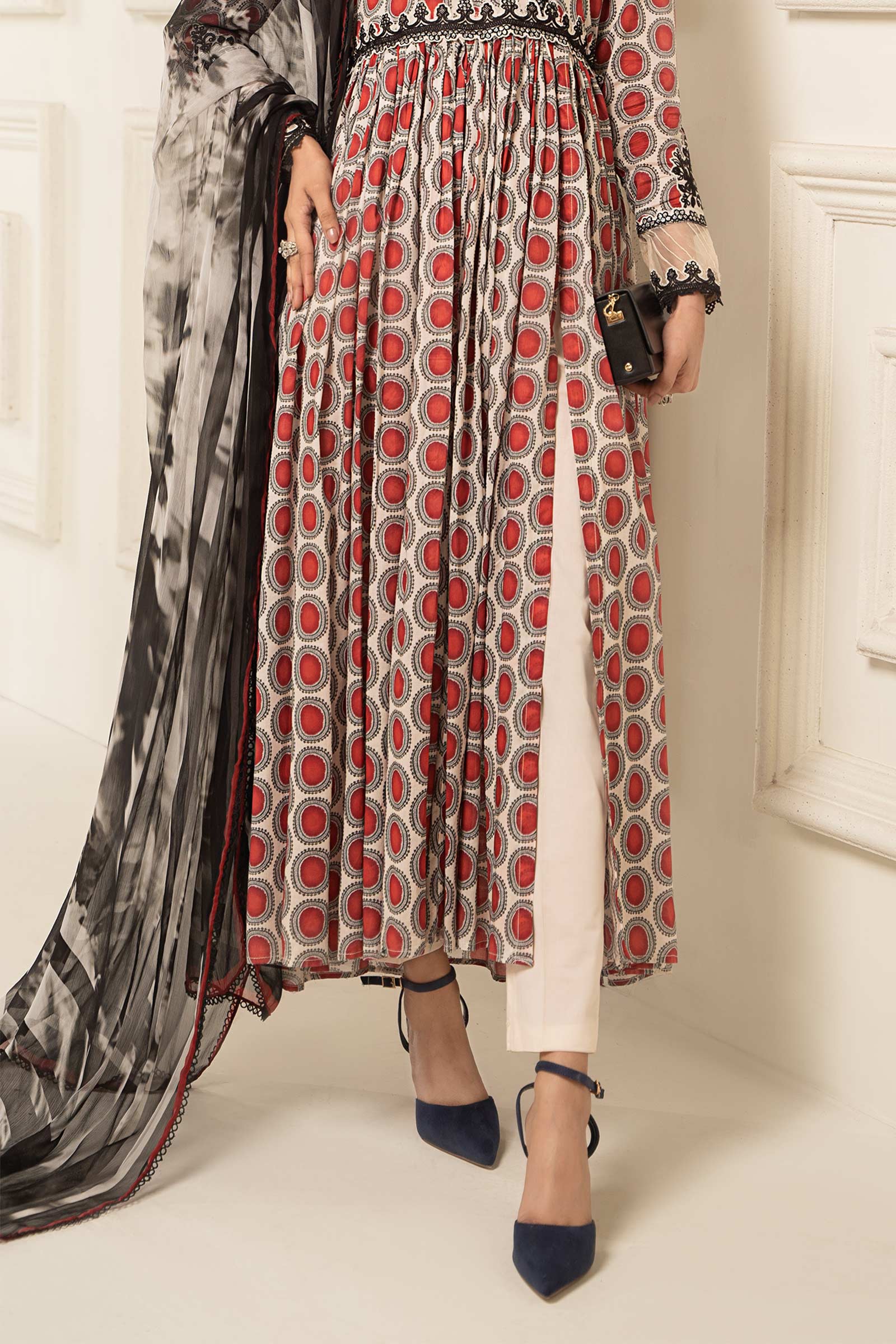 3 Piece Printed Lawn Suit - Image 5