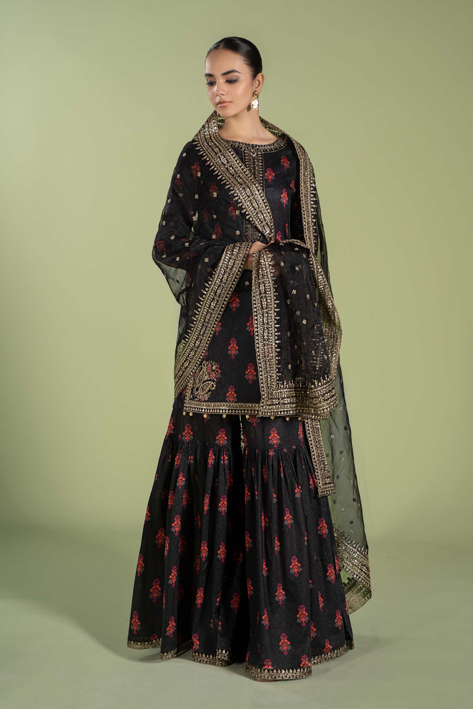 3 Piece Embroidered Lawn Suit - Image 6